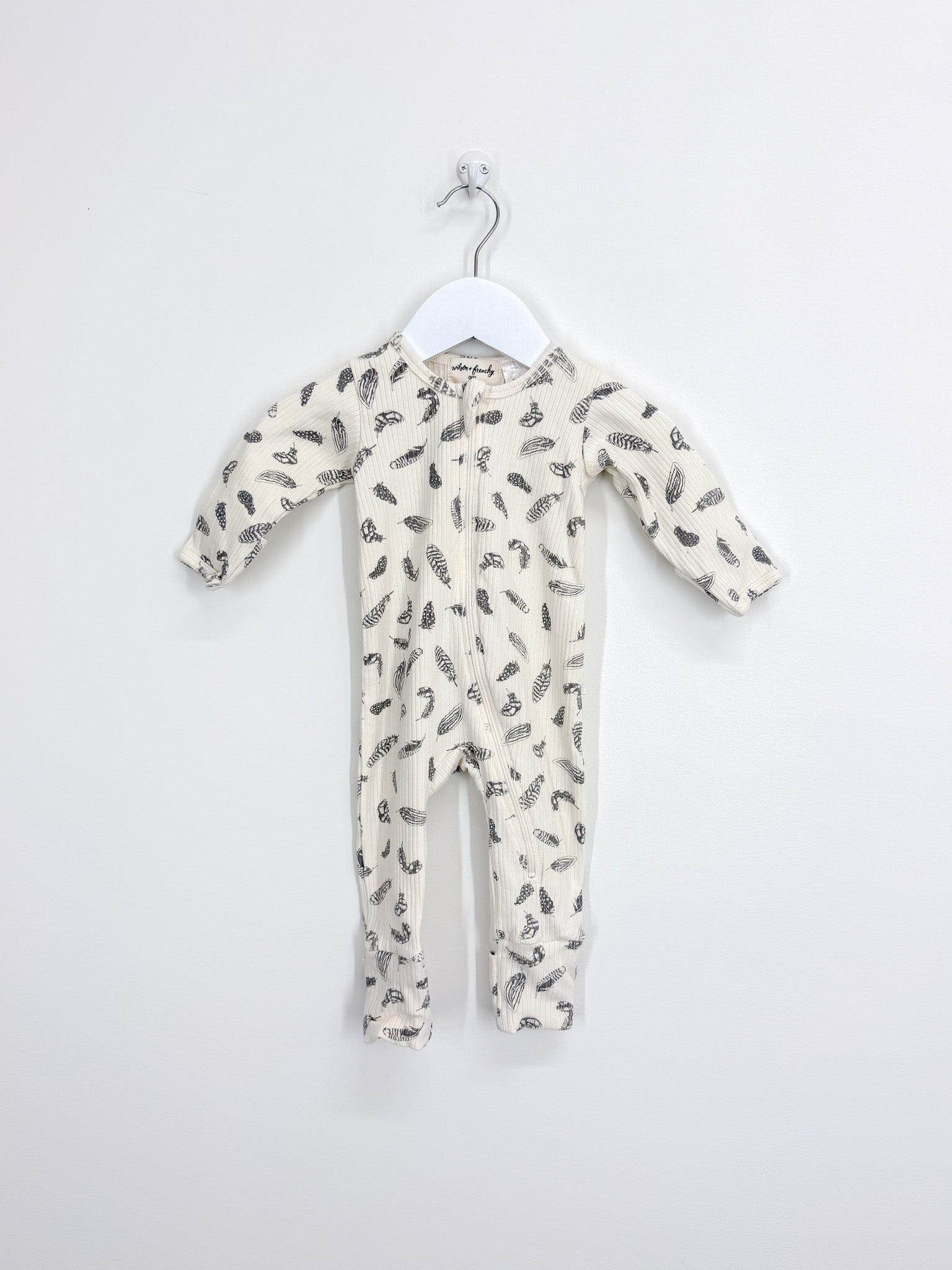 Wilson & Frenchy organic rib feather zipsuit (0-3m)