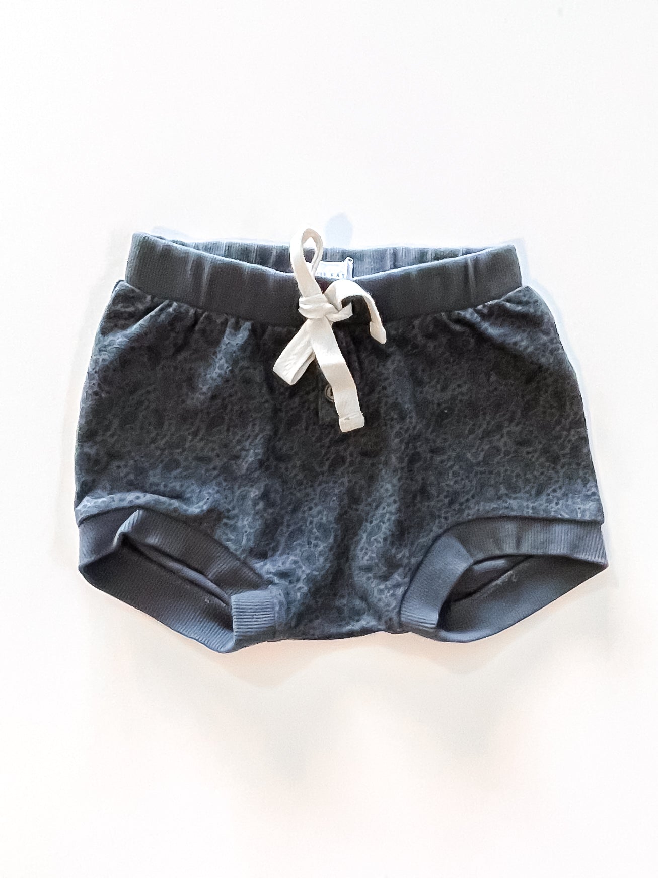 Jamie Kay OG organic ash shorts (1y)