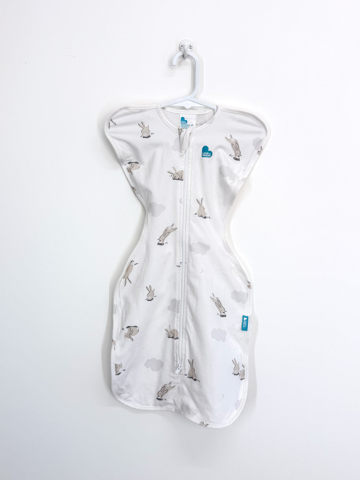 Love To Dream swaddle 1.0 tog - cloud bunnies (sml)