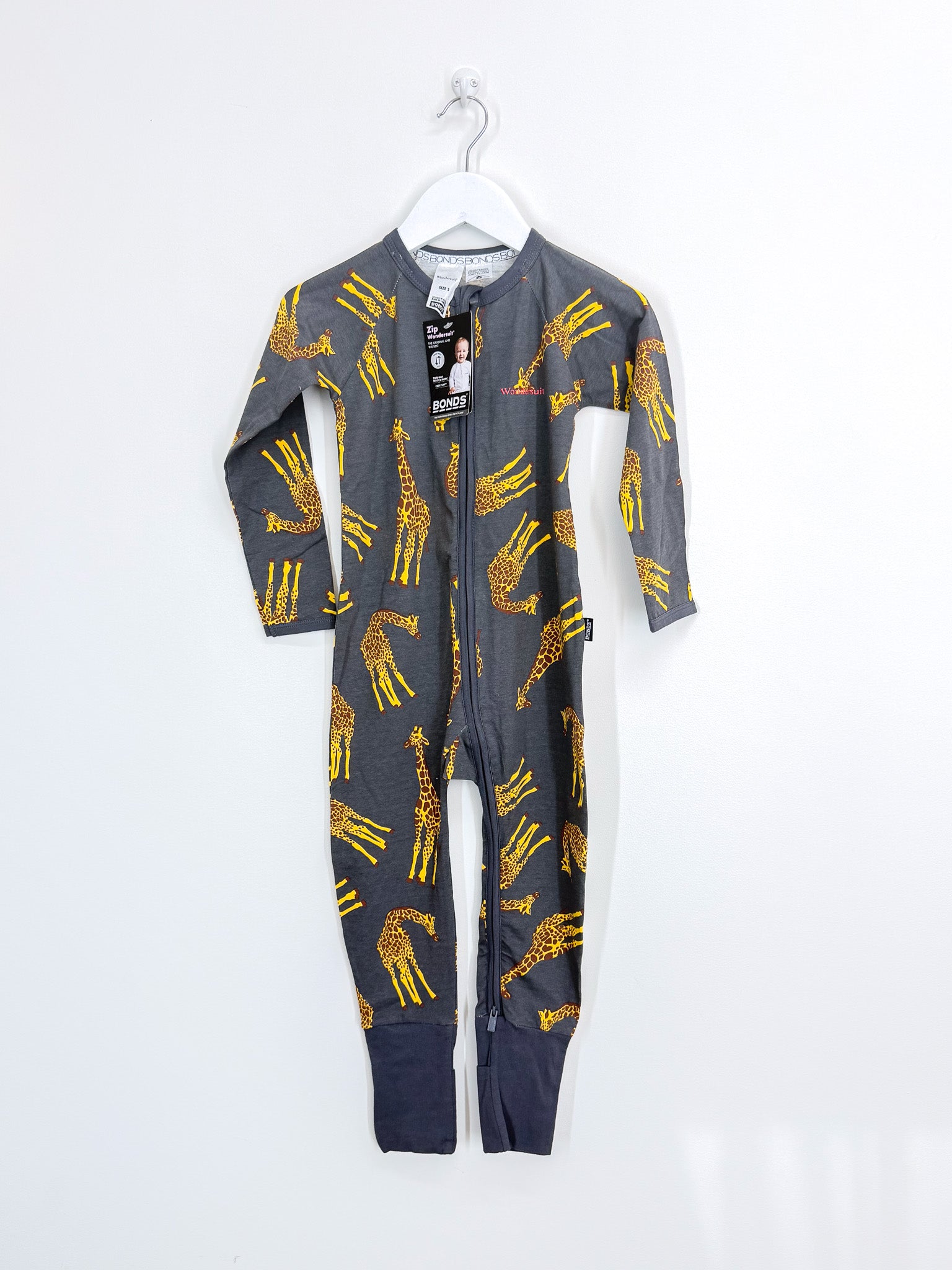 BNWT Bonds wondersuit - giraffes (3y)