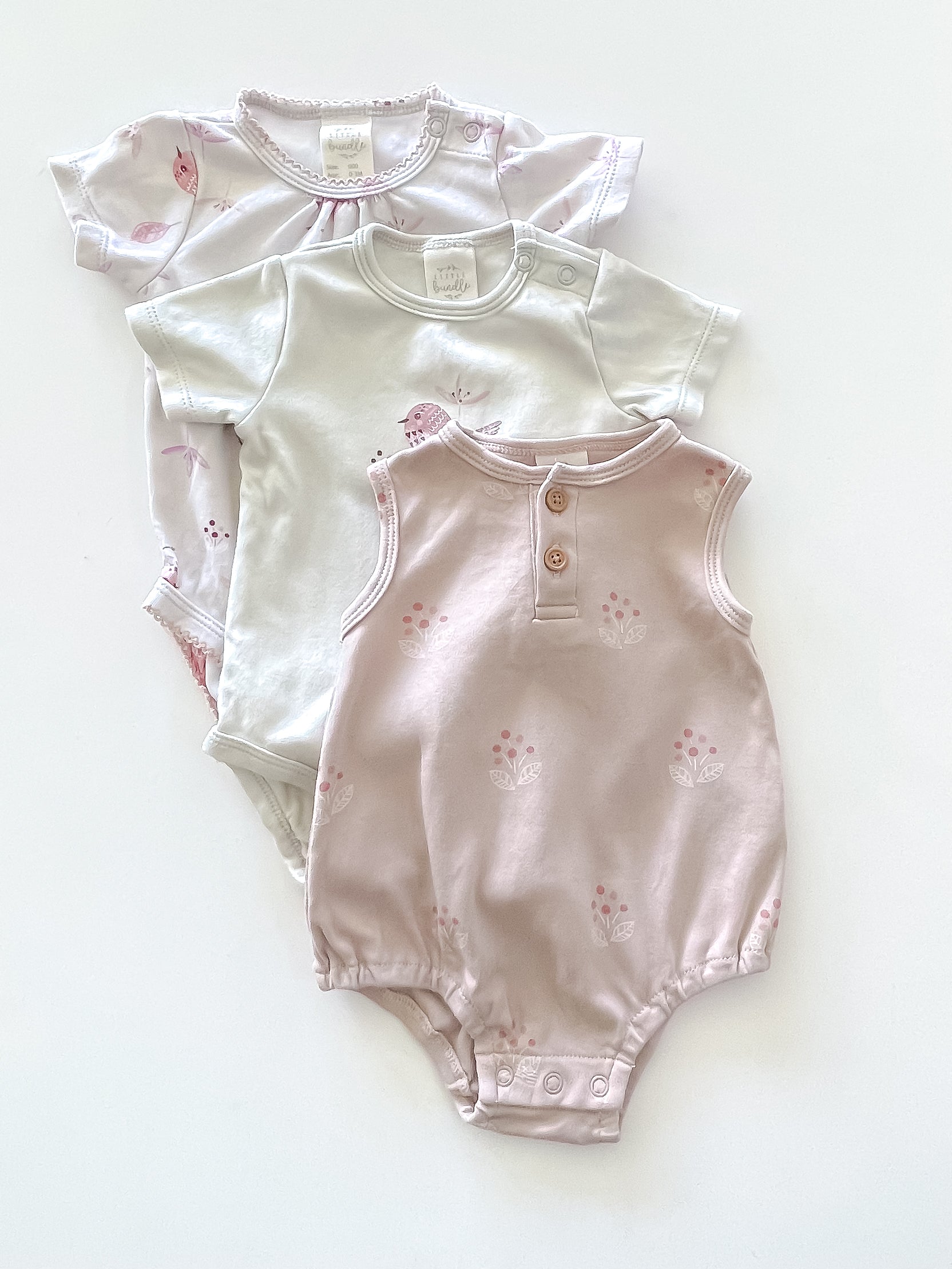 Little Bundle floral birdie bodysuit 3 pack set (0-3m)