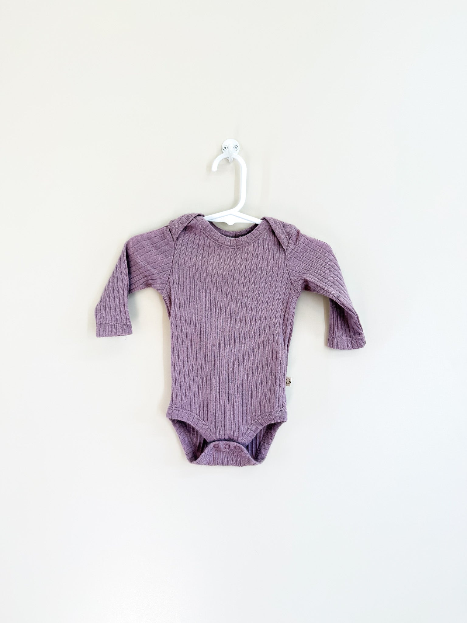 Ricochet merino rib bodysuit - purple (newborn)