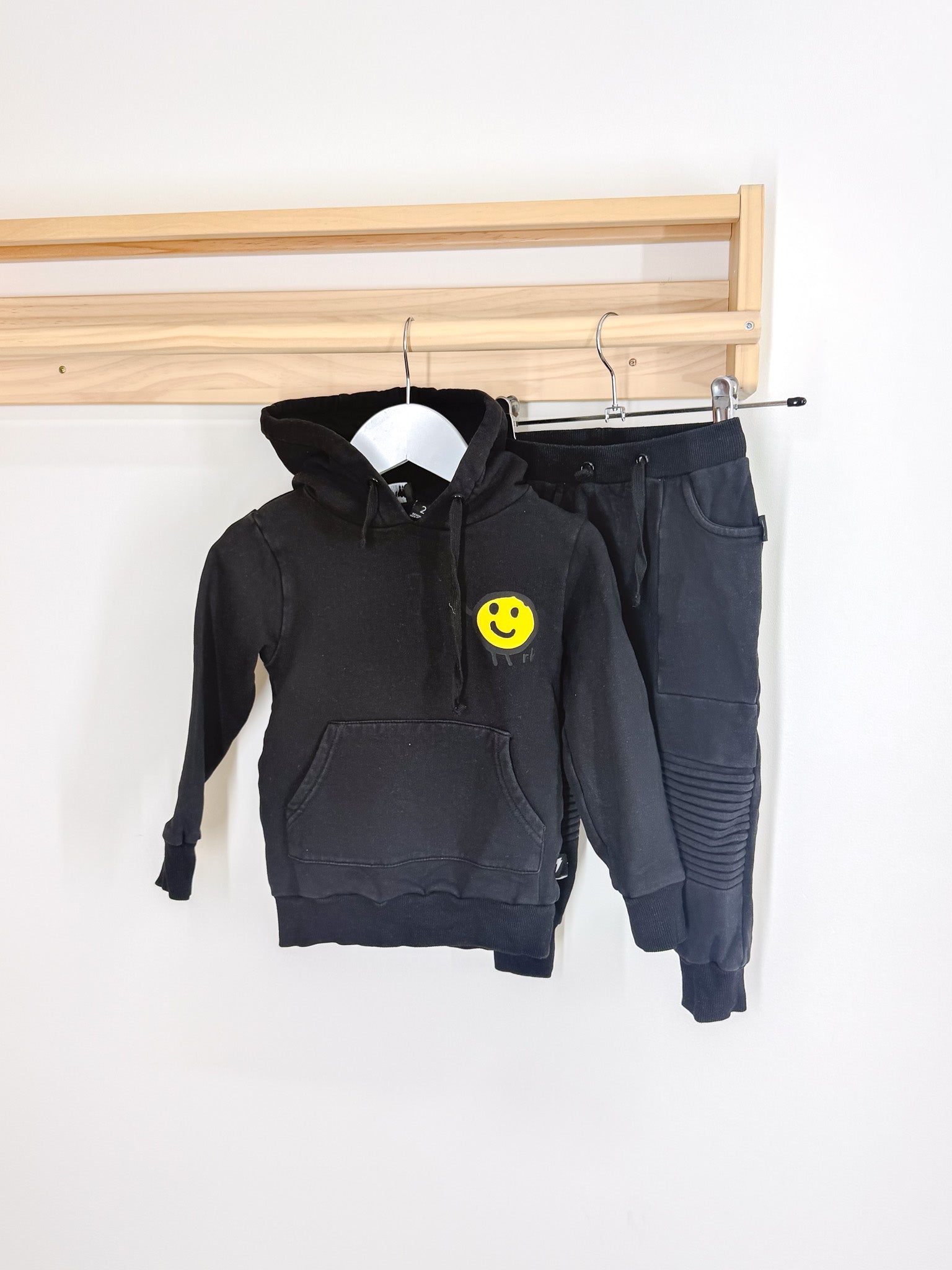 Radicool smiley pocket hoodie + trackies set (2y)