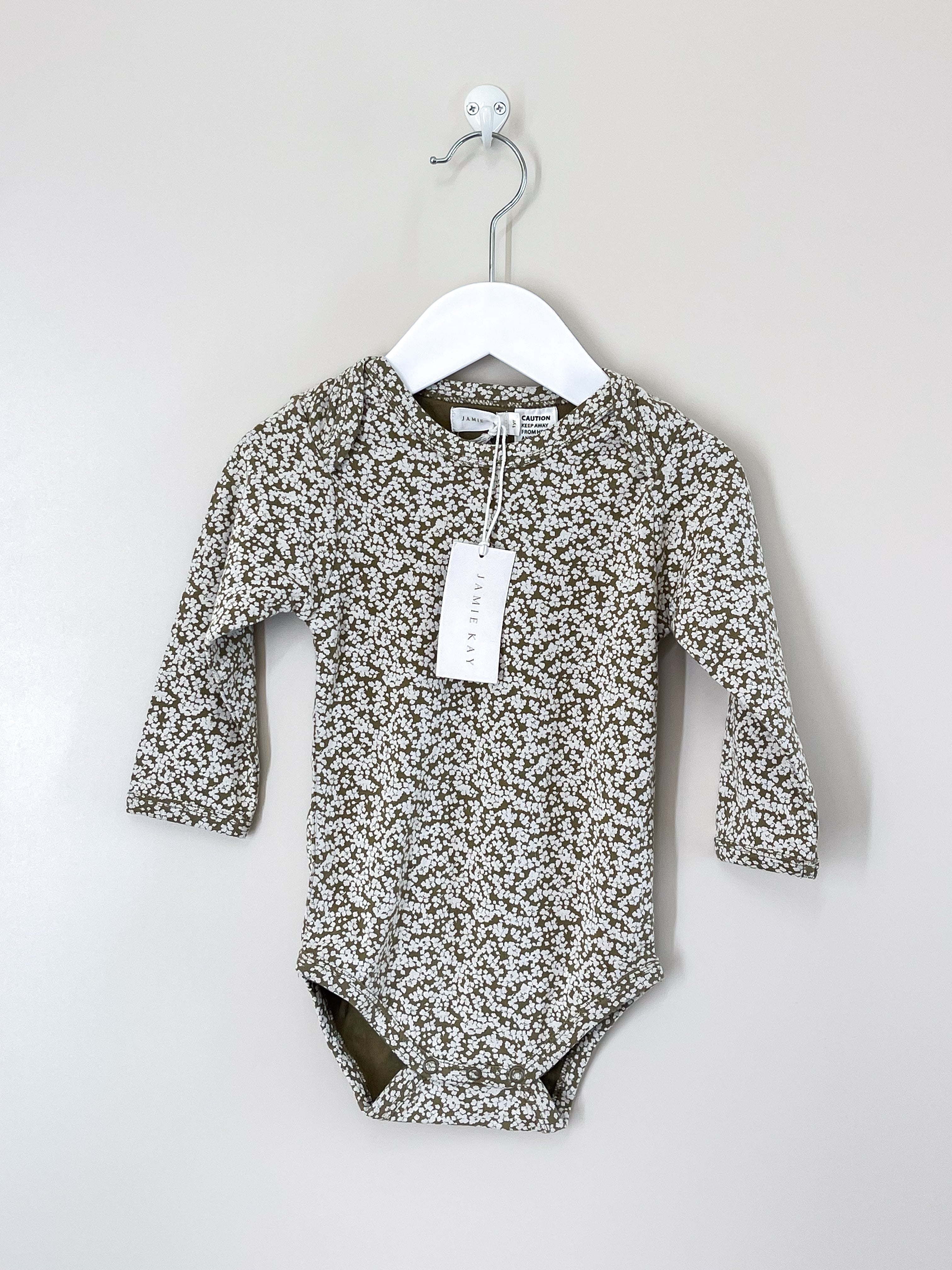 BNWT Jamie Kay organic bodysuit (1y)