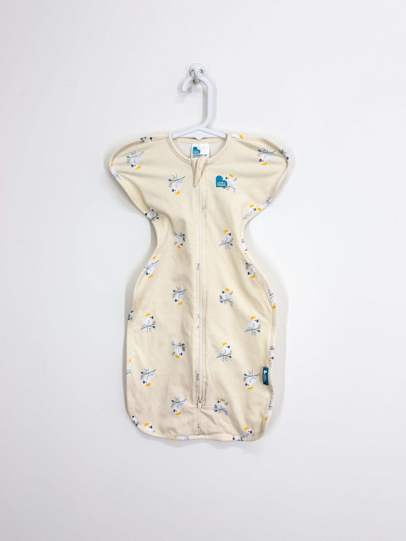 Love To Dream swaddle 1.0 tog - cockatoo (newborn)