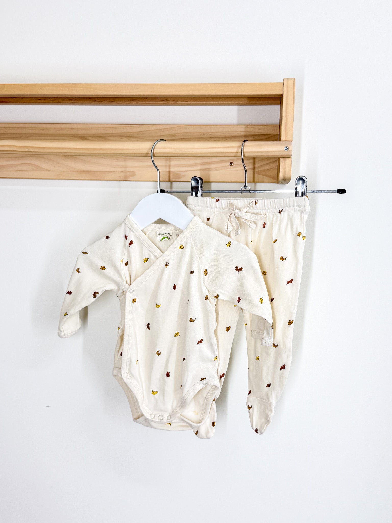 Nature Baby organic kimono bodysuit + footted leggings set - leaves (0-3m)