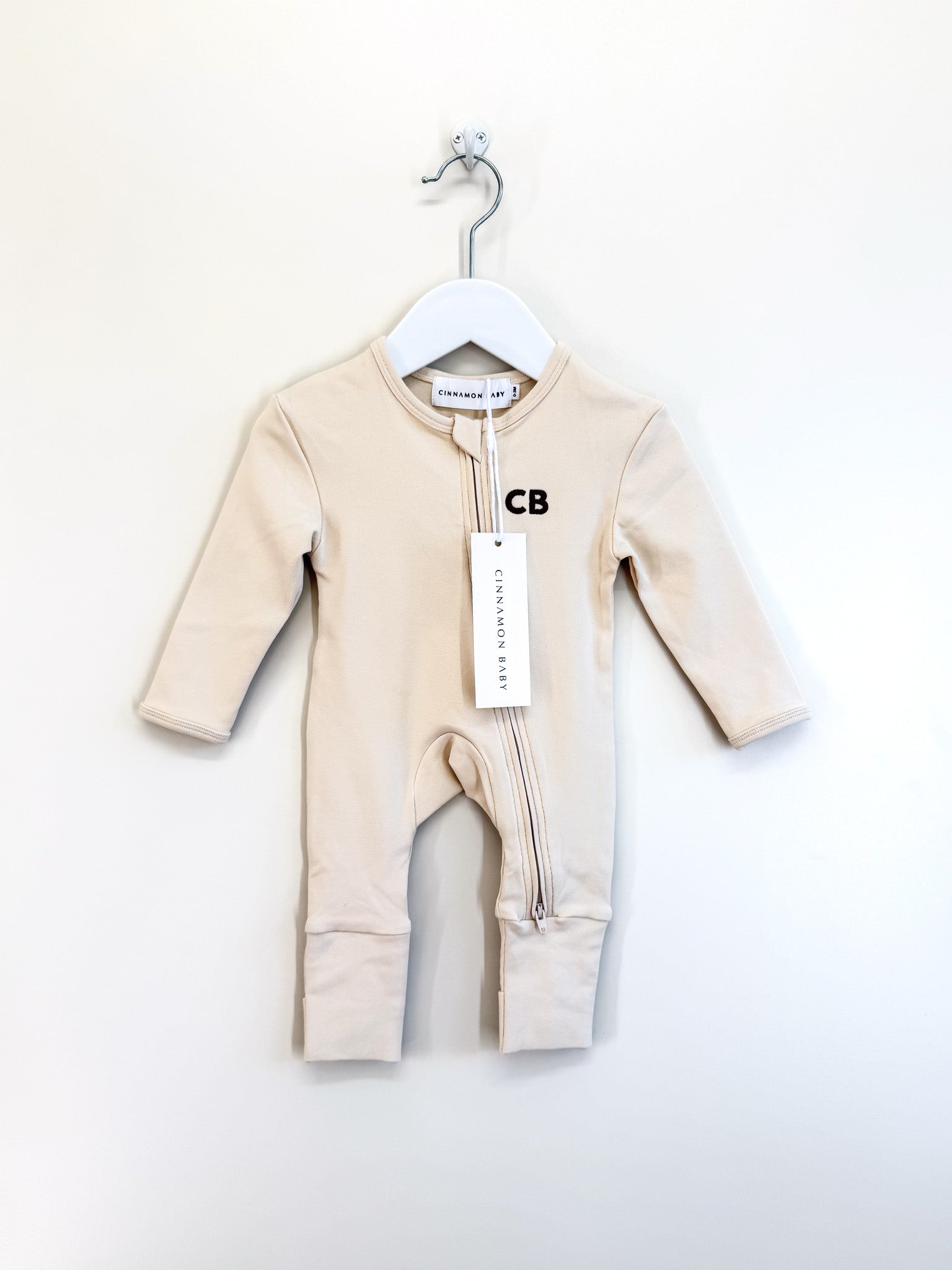 BNWT Cinnamon Baby growsuit - CB (0-3m)