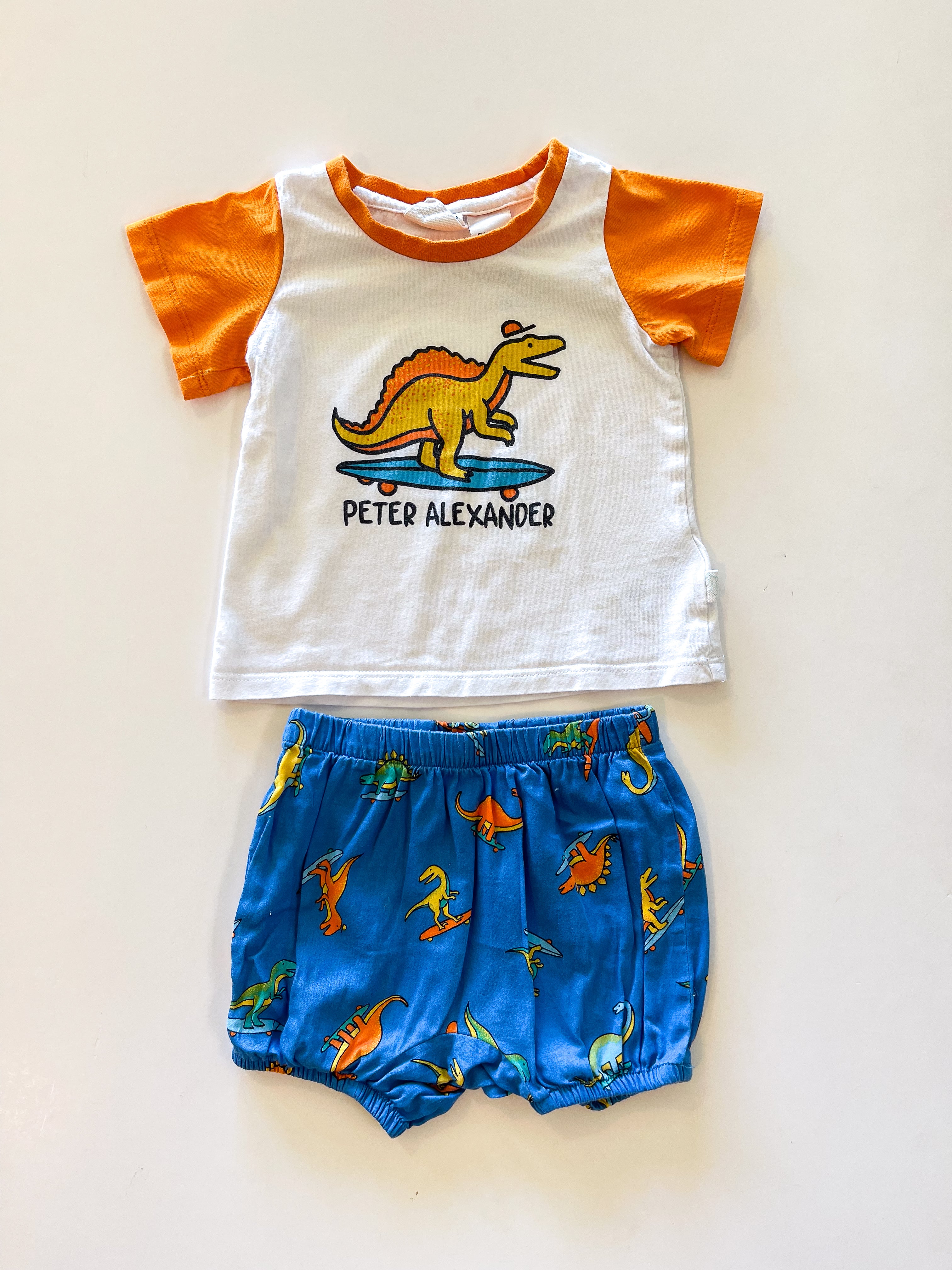 Peter Alexander dino PJ set (12-18m)