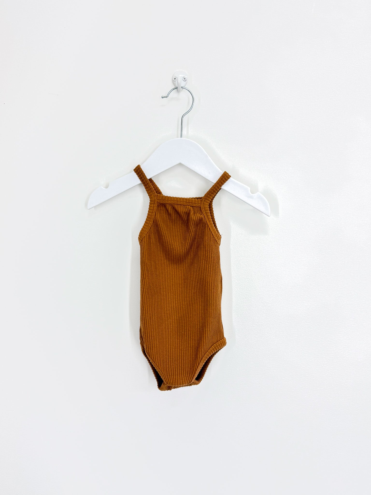 The Loved Ones rib singletsuit (3-6m)