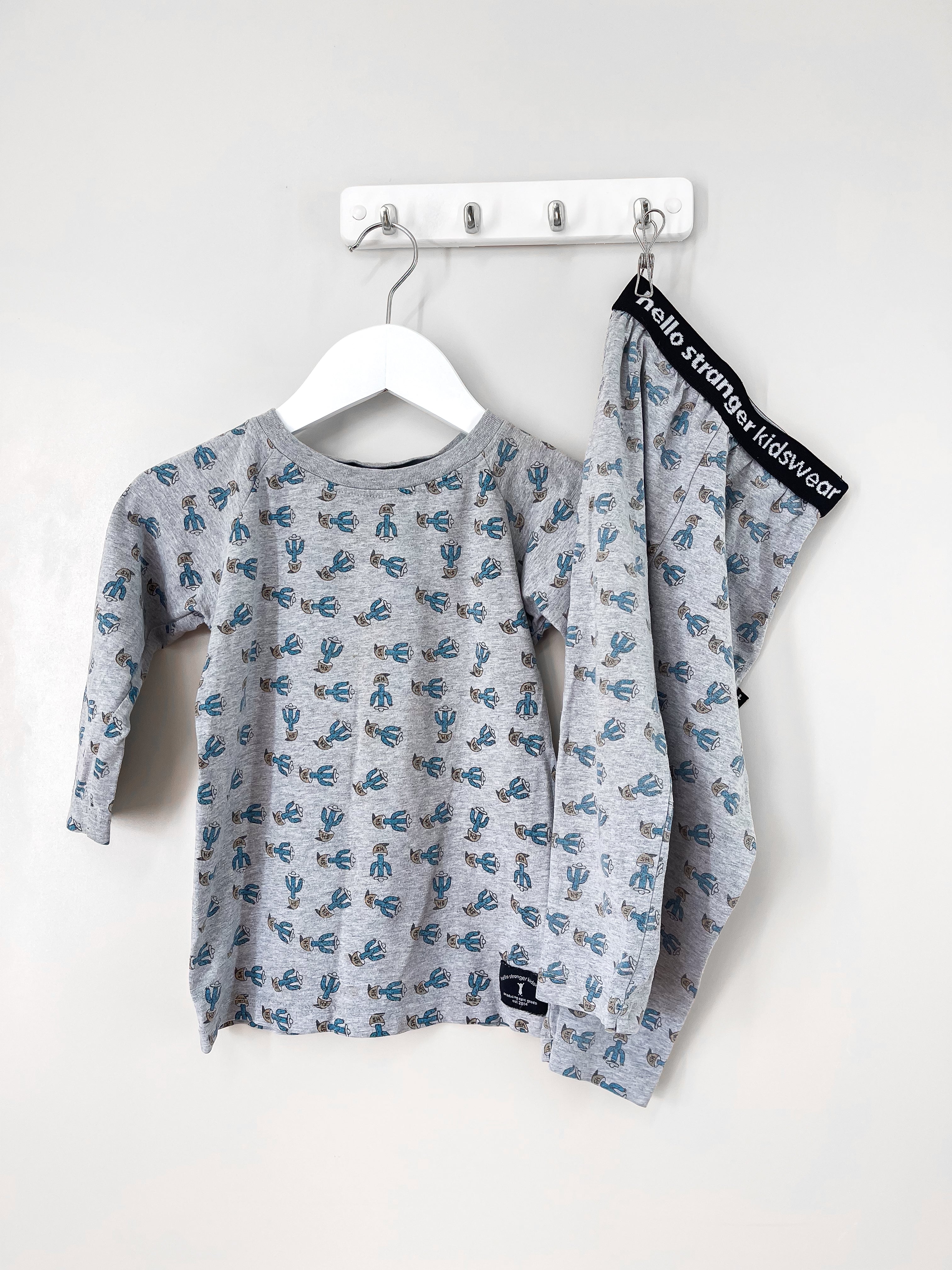 Hello Stranger organic PJ set (3y)