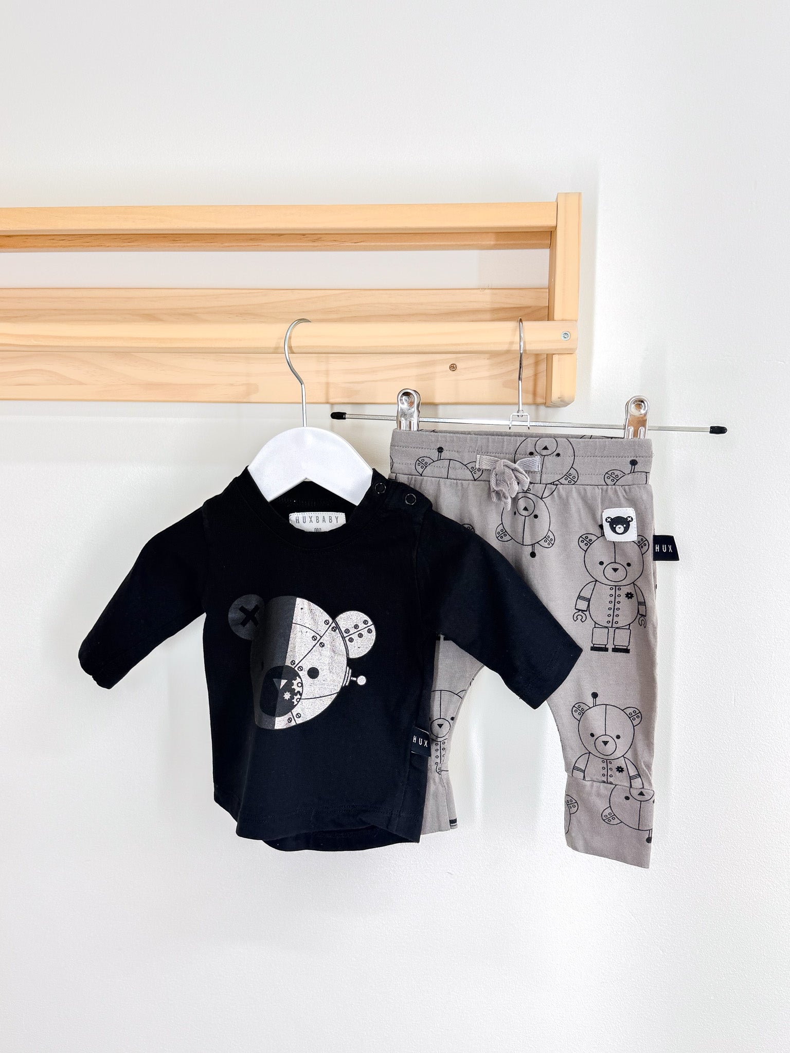 Hux organic robo bear set (0-3m)