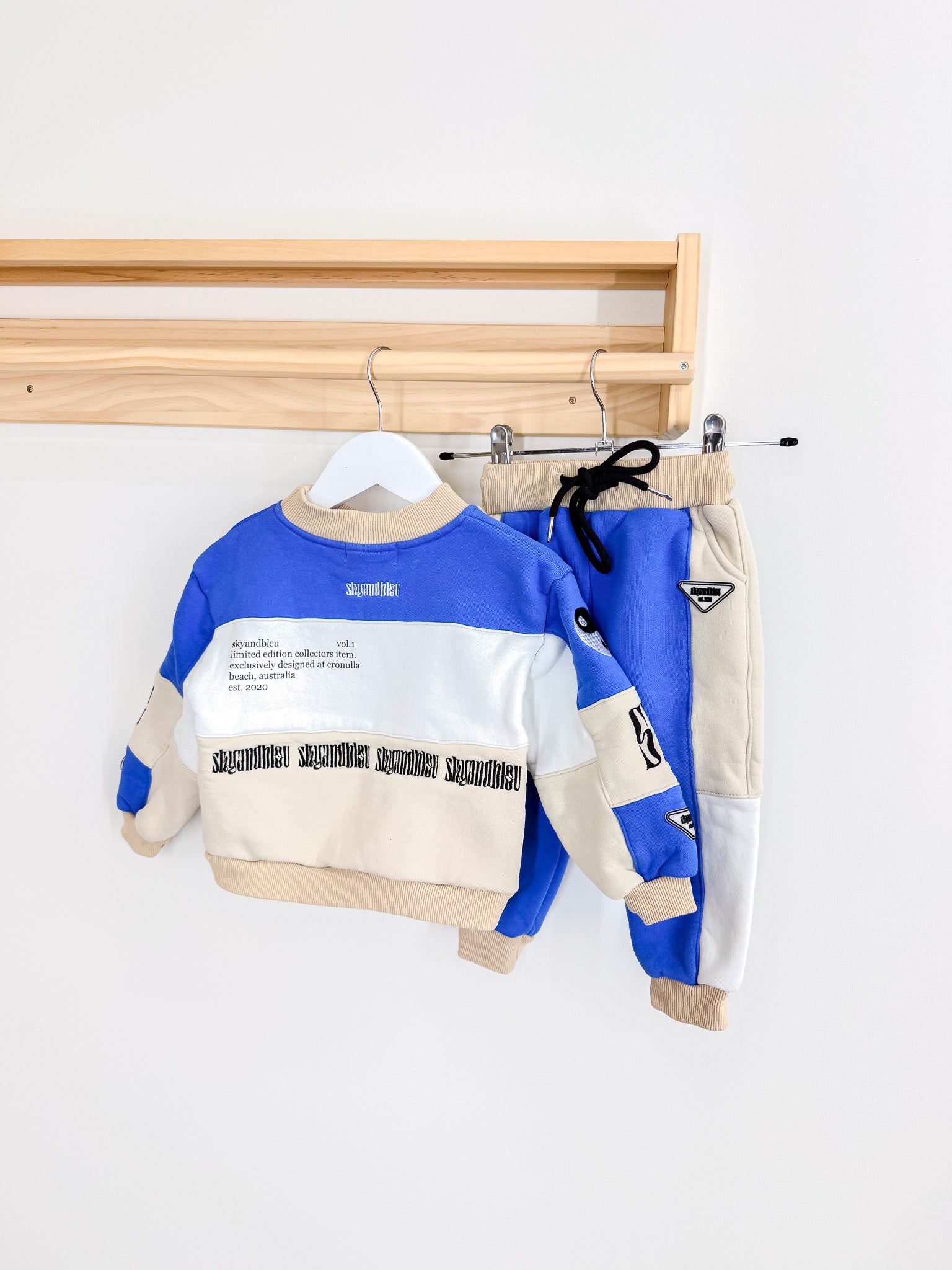 Sky And Bleu track set (12-18m)