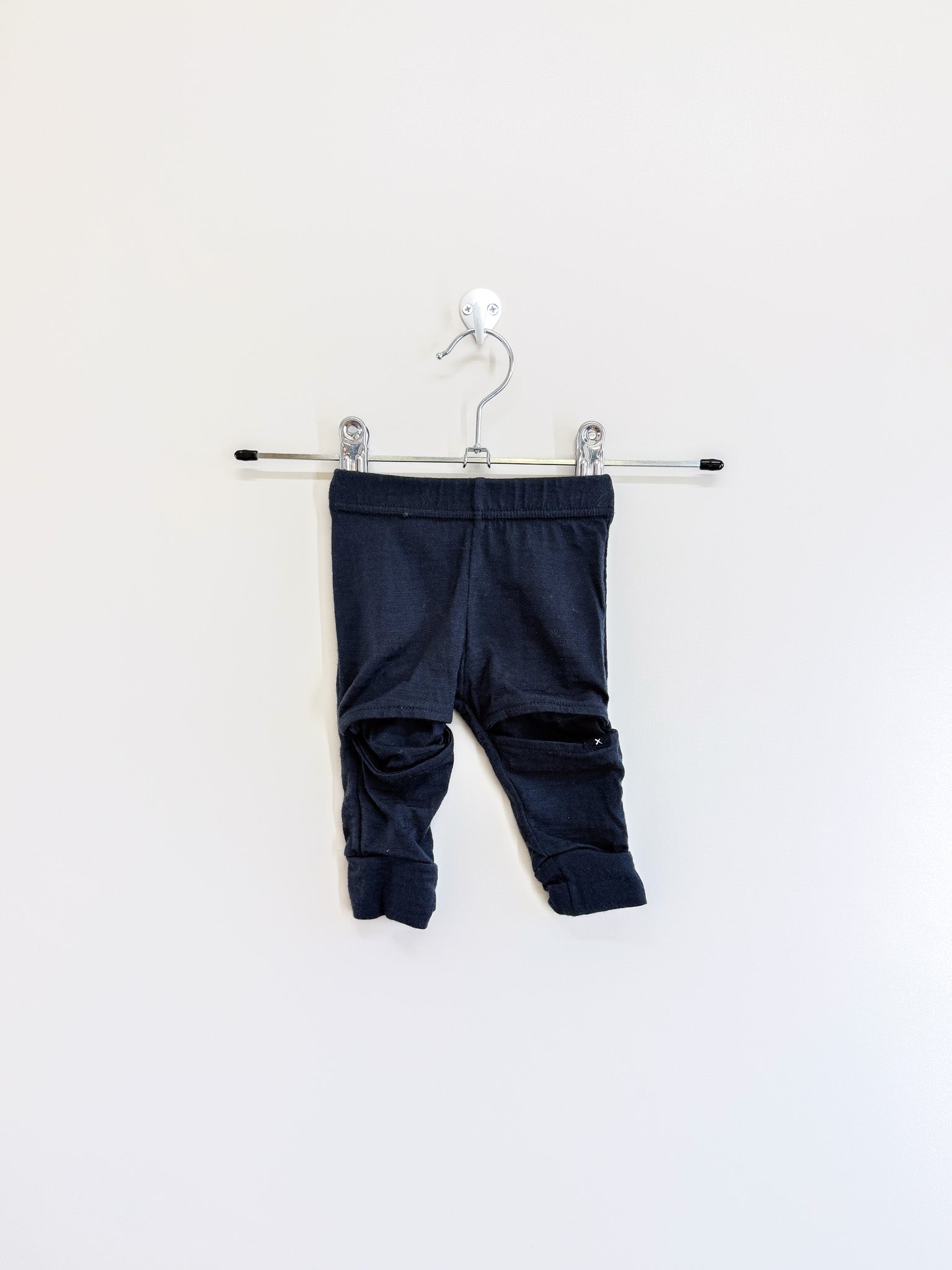 Little Flock Of Horrors merino slasher leggings - charcoal (0-3m)