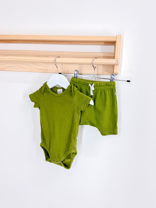 Teeny Weeny rib bodysuit + shorts set - green (3-6m)