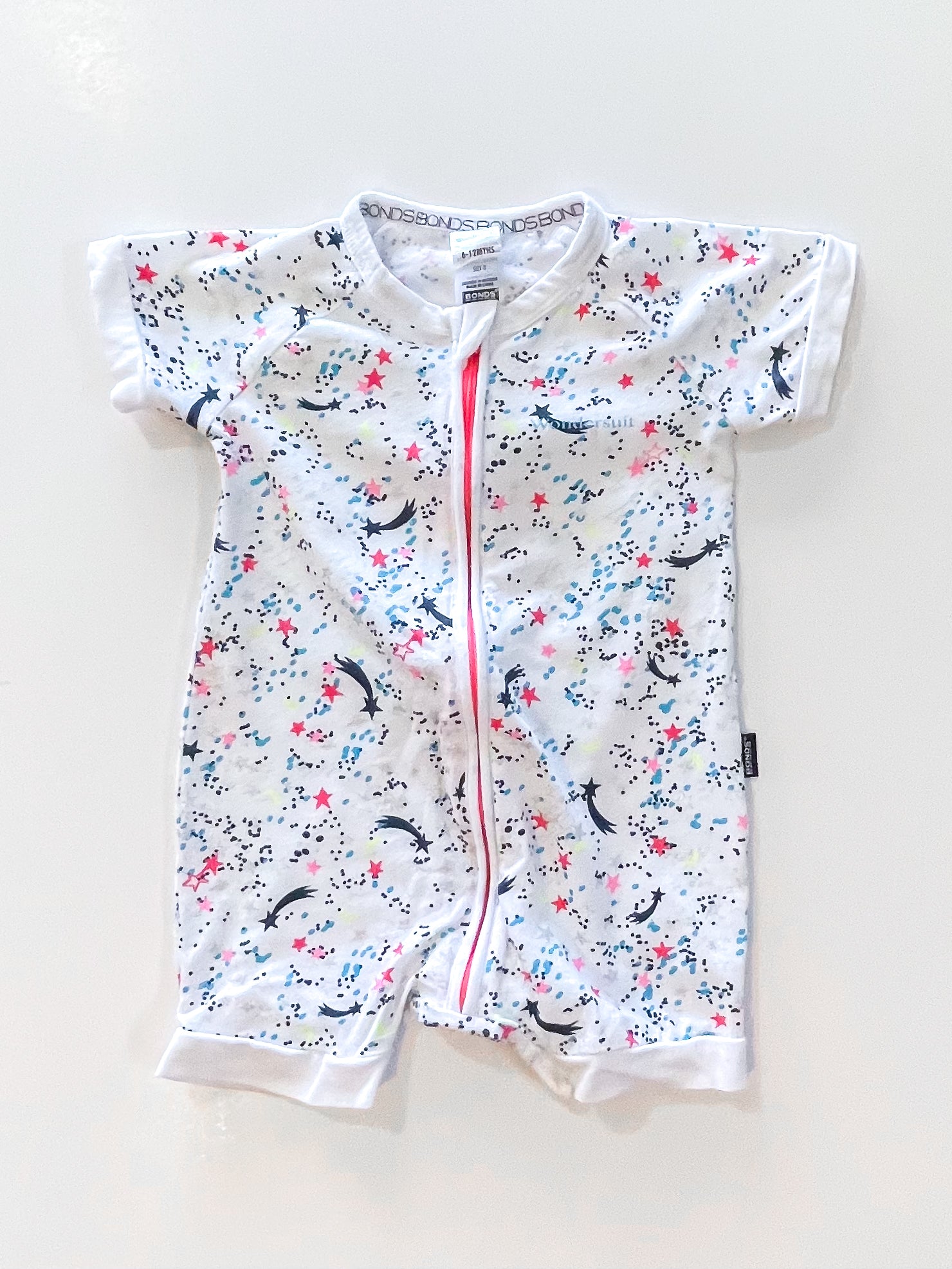 Bonds wondersuit - white stars (6-12m)