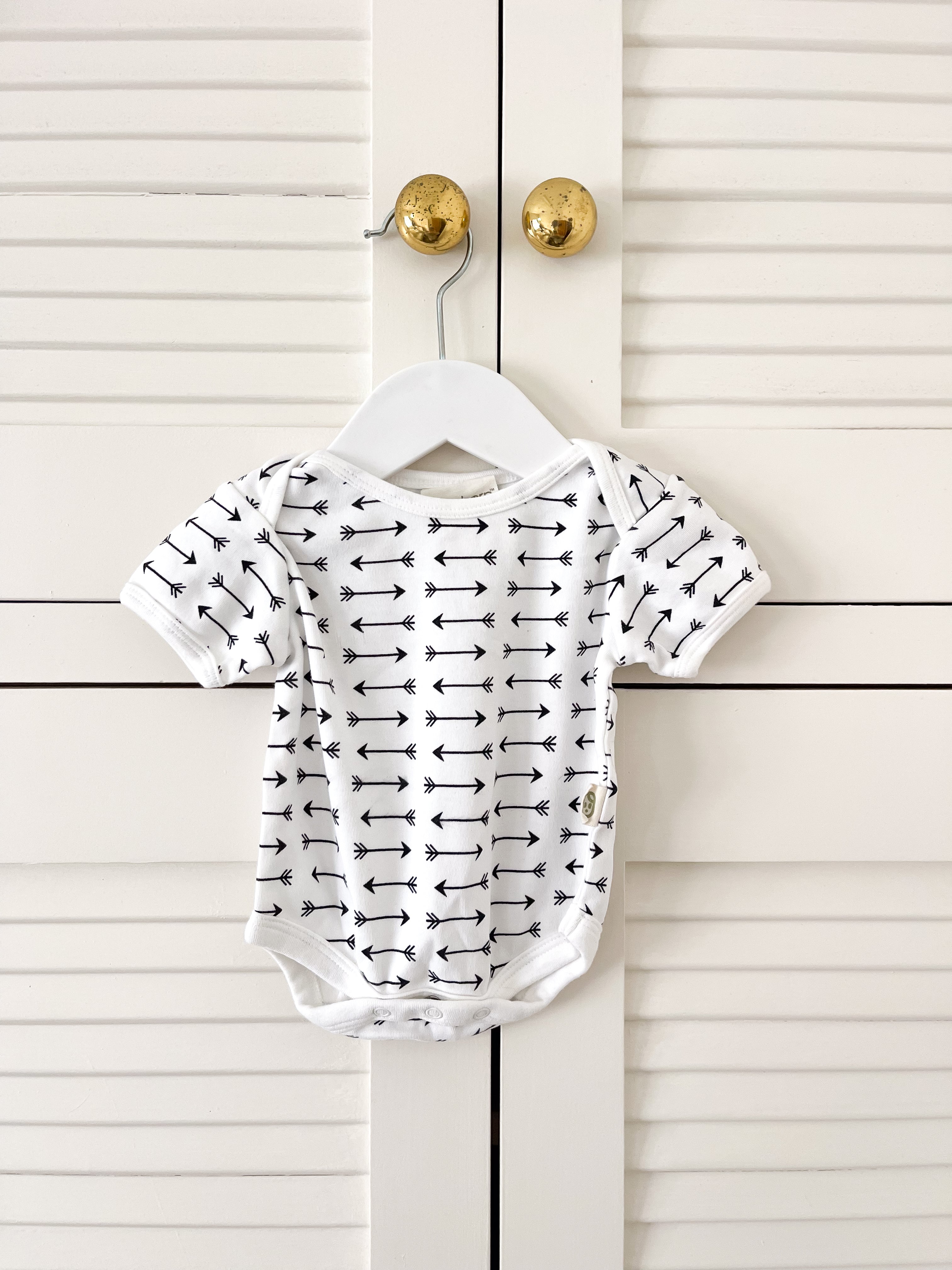 Pureborn organic bodysuit - arrows (0-3m)