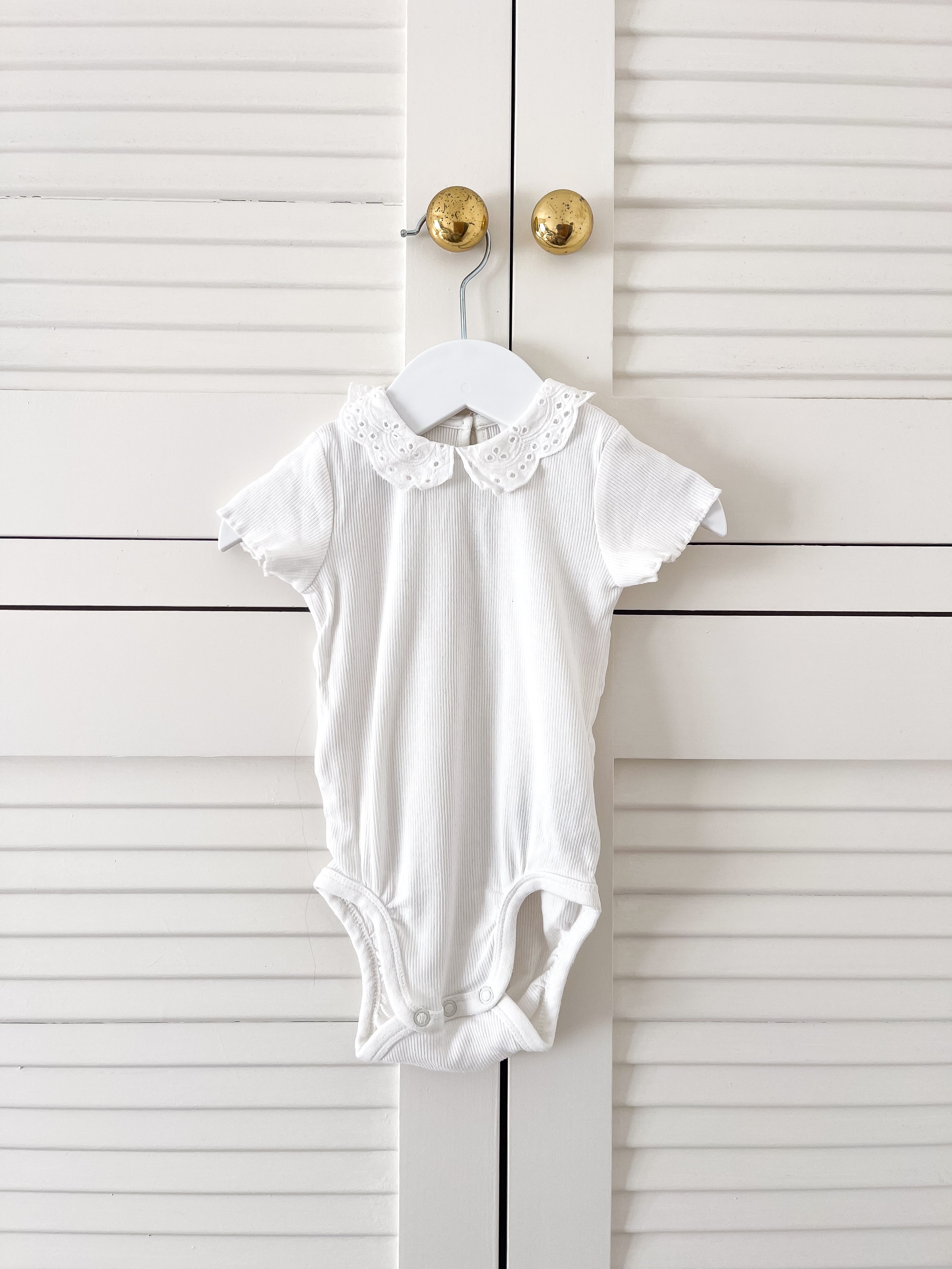 H&M ribbed collared bodysuit (6-9m)