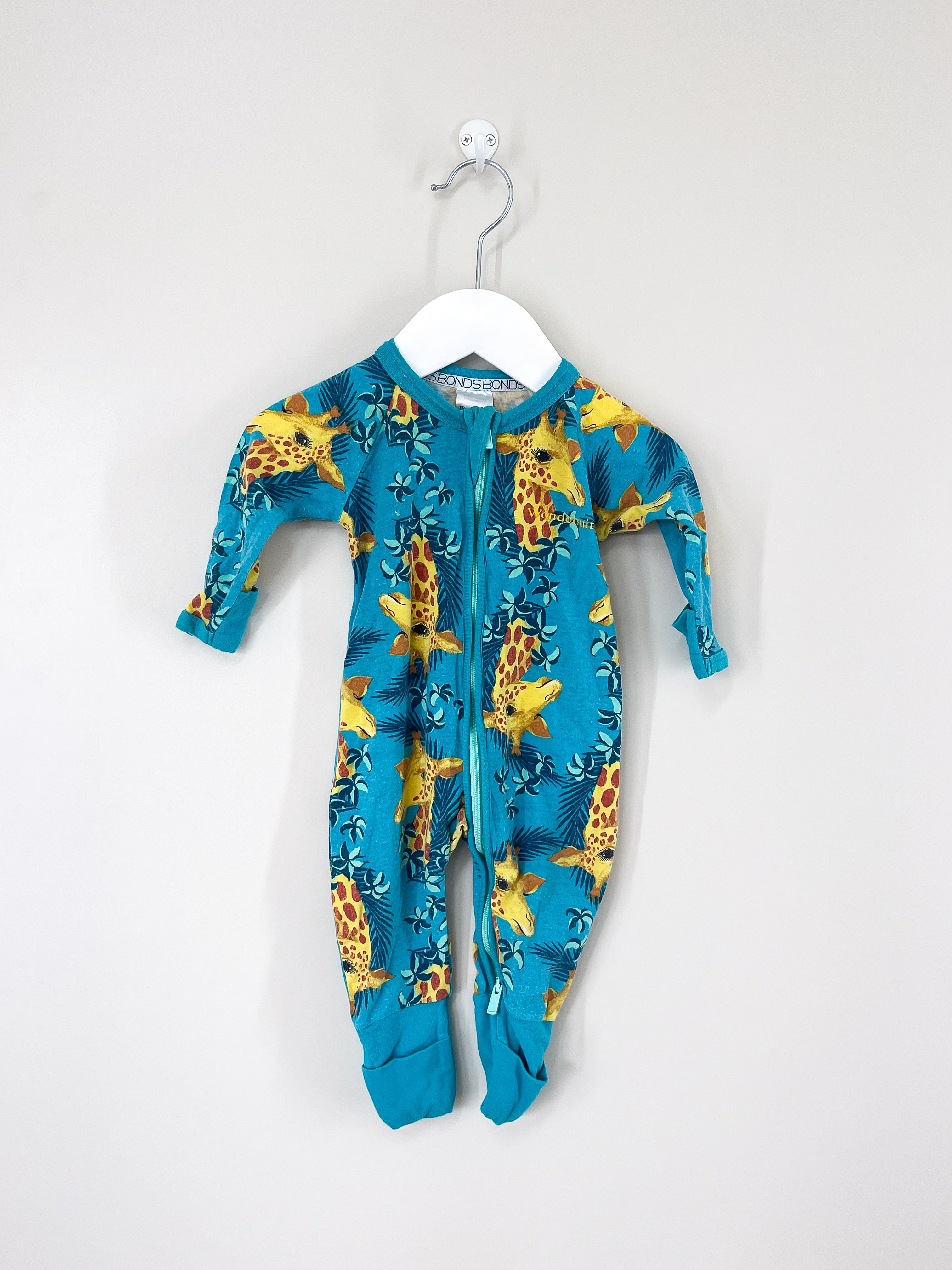 Bonds wondersuit - giraffes (3-6m)