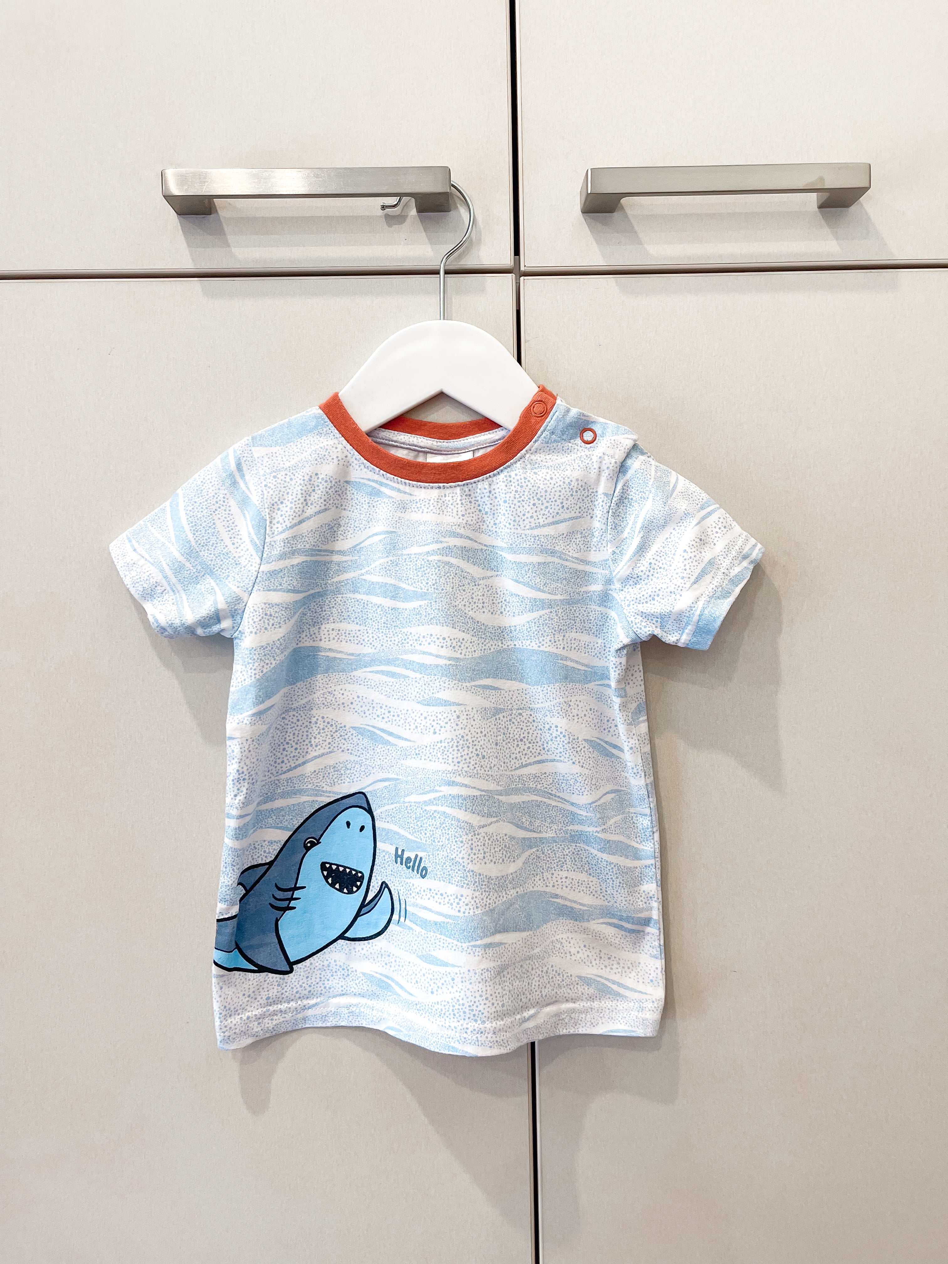 Teeny Weeny shark tee (18-24m)