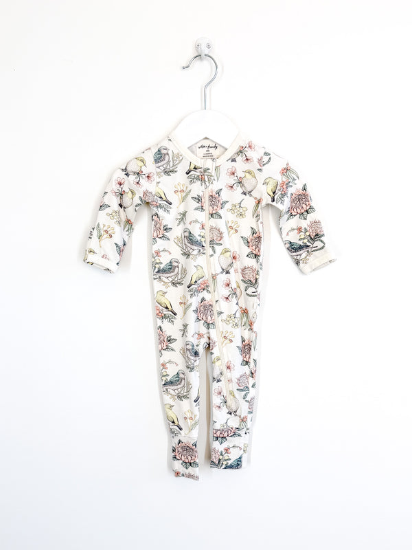 Wilson & Frenchy organic zipsuit - hello birdie (0-3m)