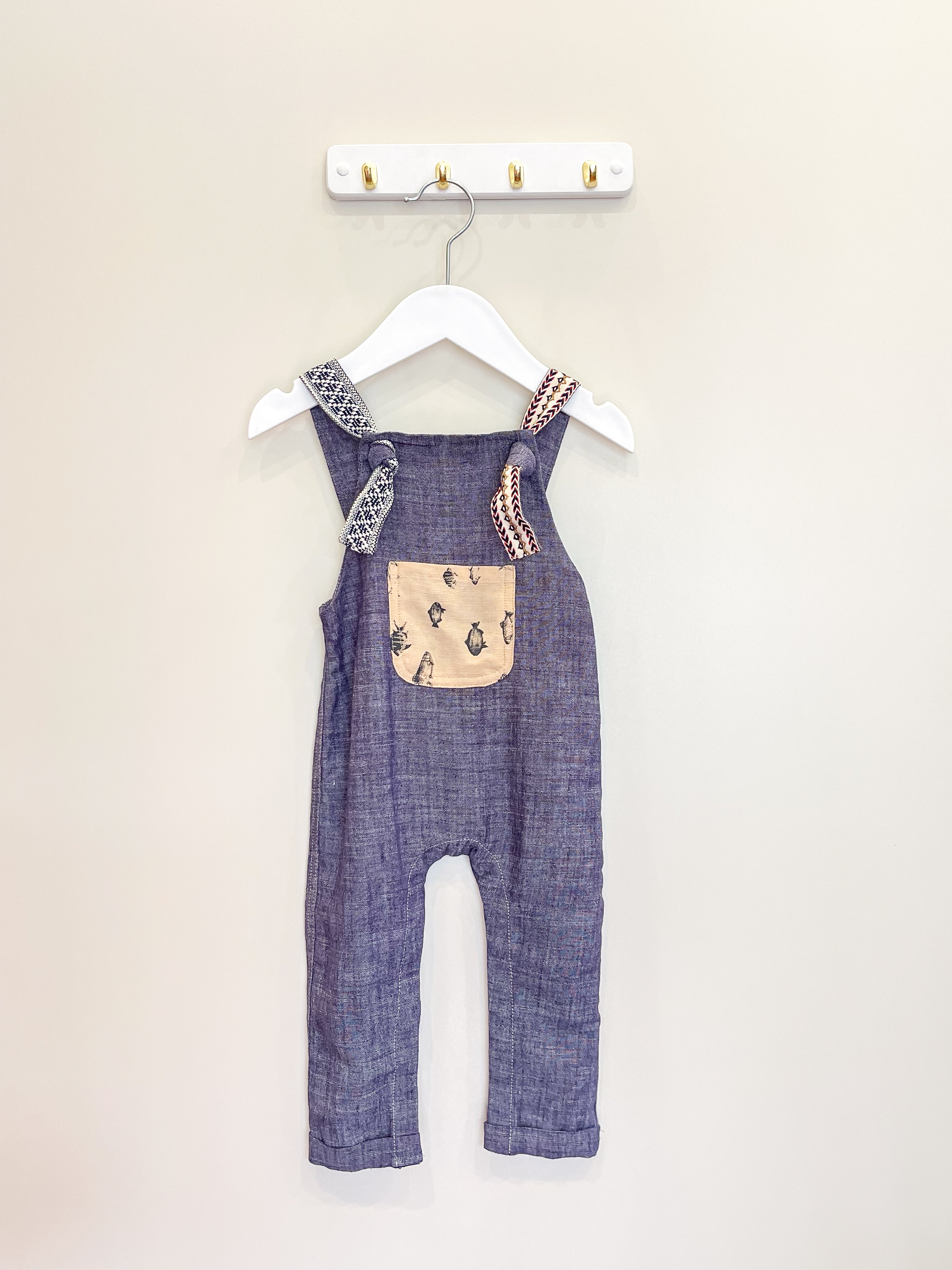 Arthur Ave linen chambray patch overalls (6-12m)