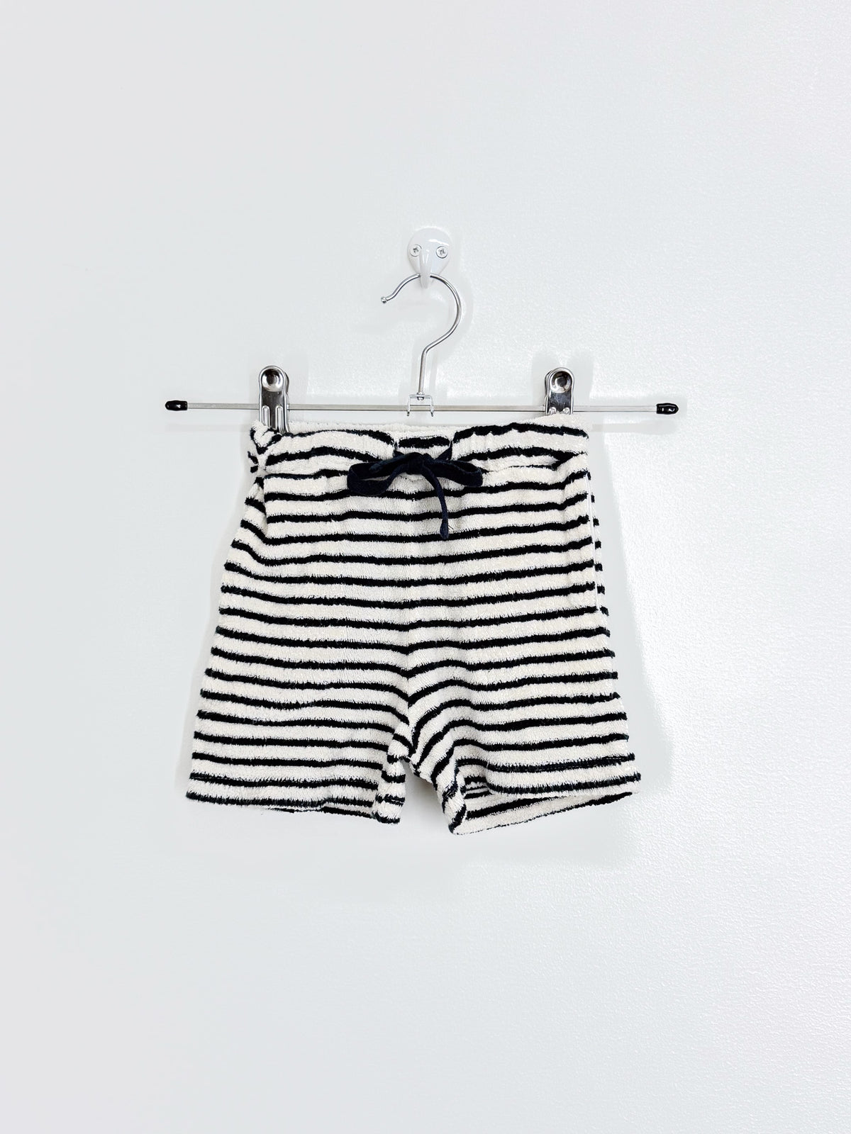 Nature Baby organic terry drawstring shorts - stripe (6-12m)