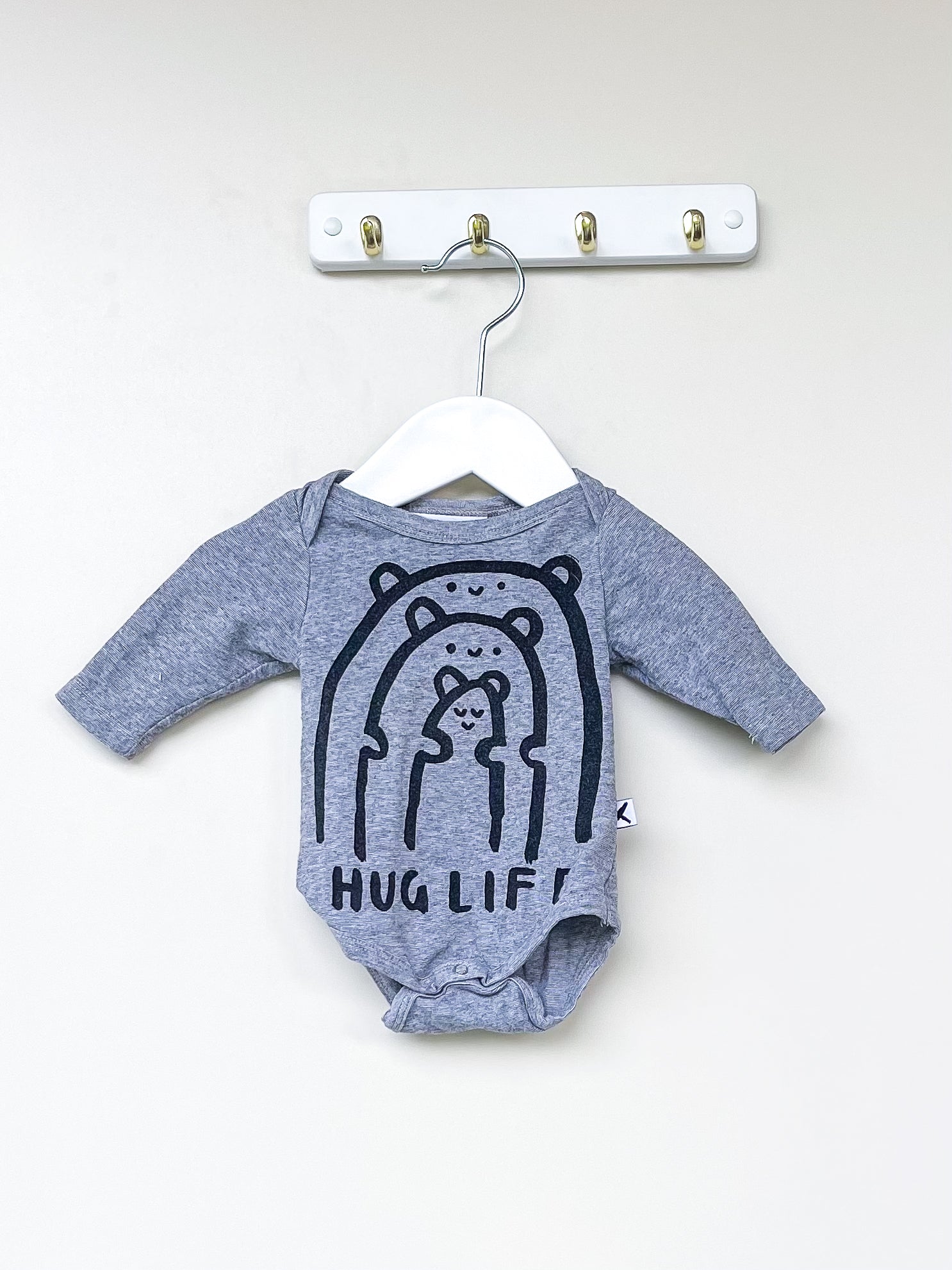 Minti hug life bodysuit (newborn)