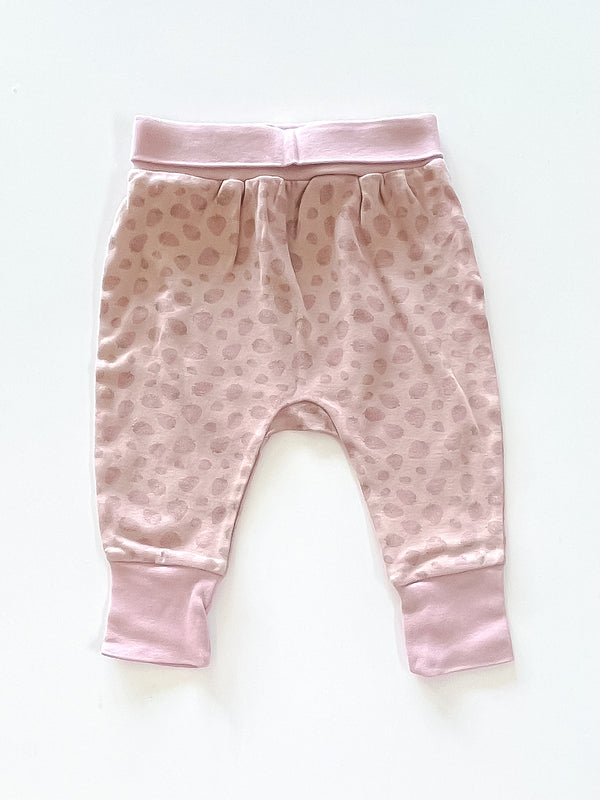Little Bundle strawberry fold over leggings (newborn)