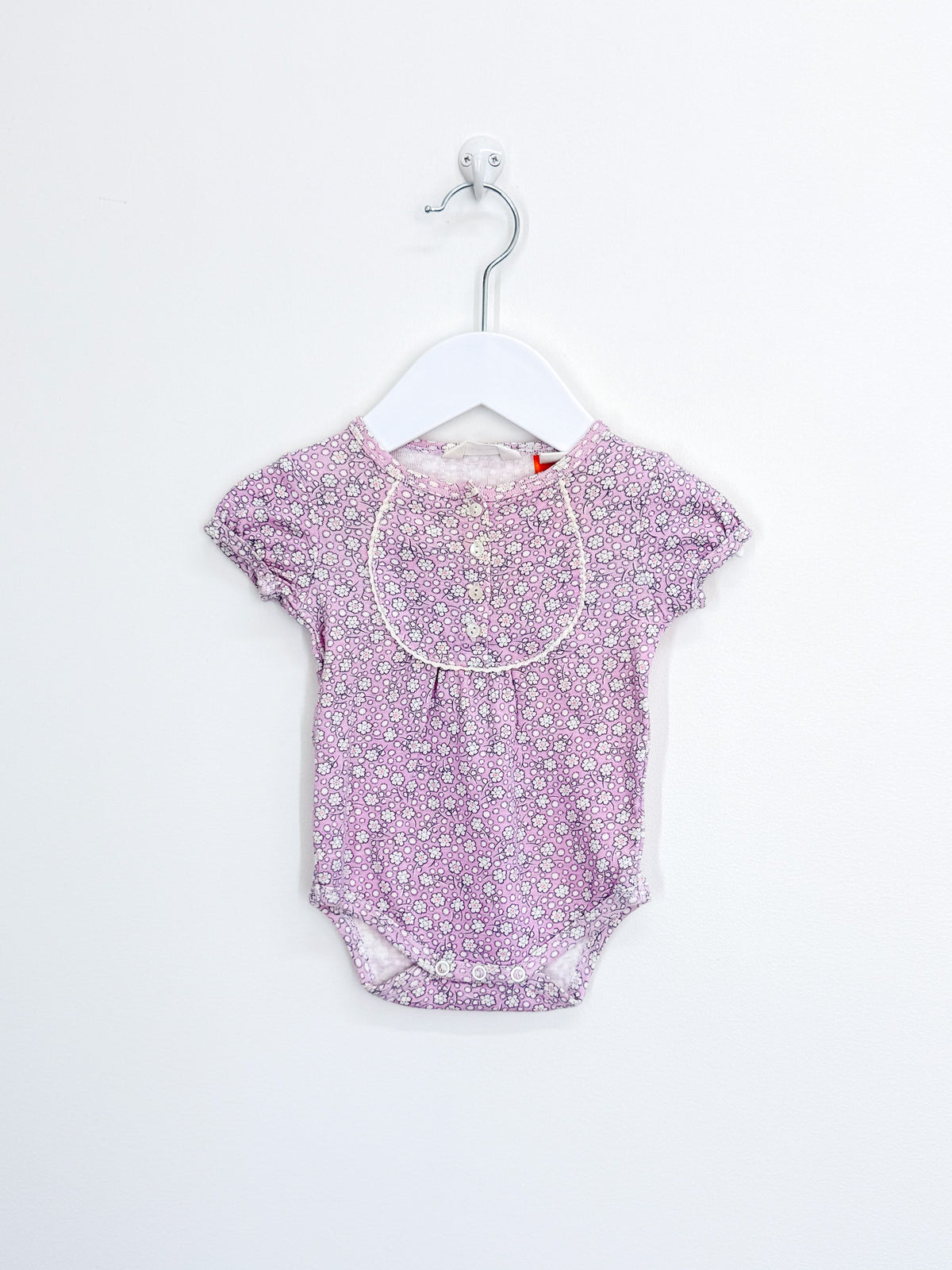 Country Road floral vintage style bodysuit (0-3m)