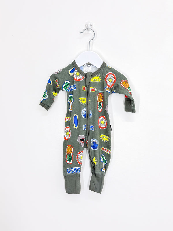Bonds wondersuit - badges (newborn)