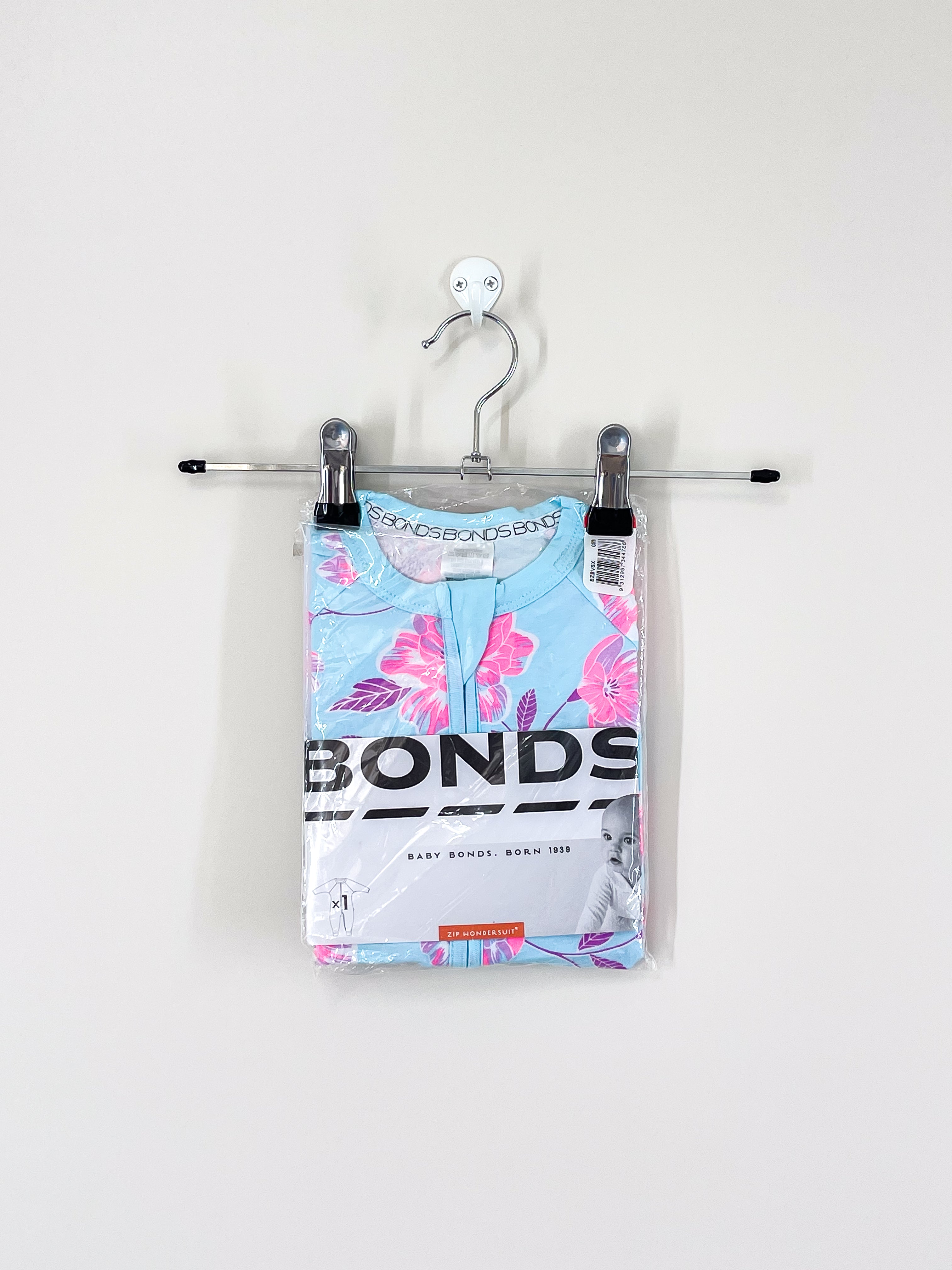 BNWT Bonds wondersuit (12-18m)