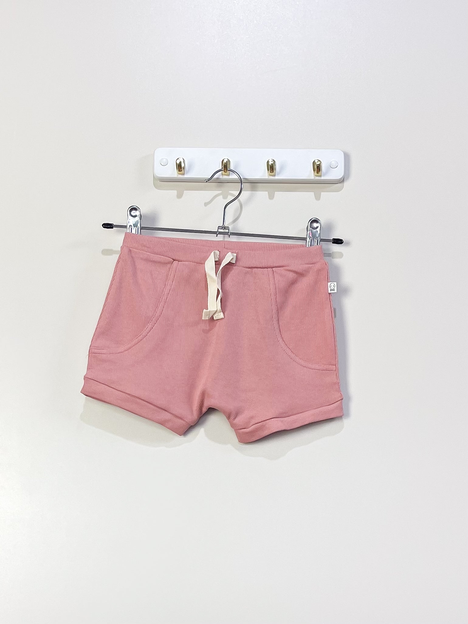Snuggle Hunny organic ribbed shorts (1y)