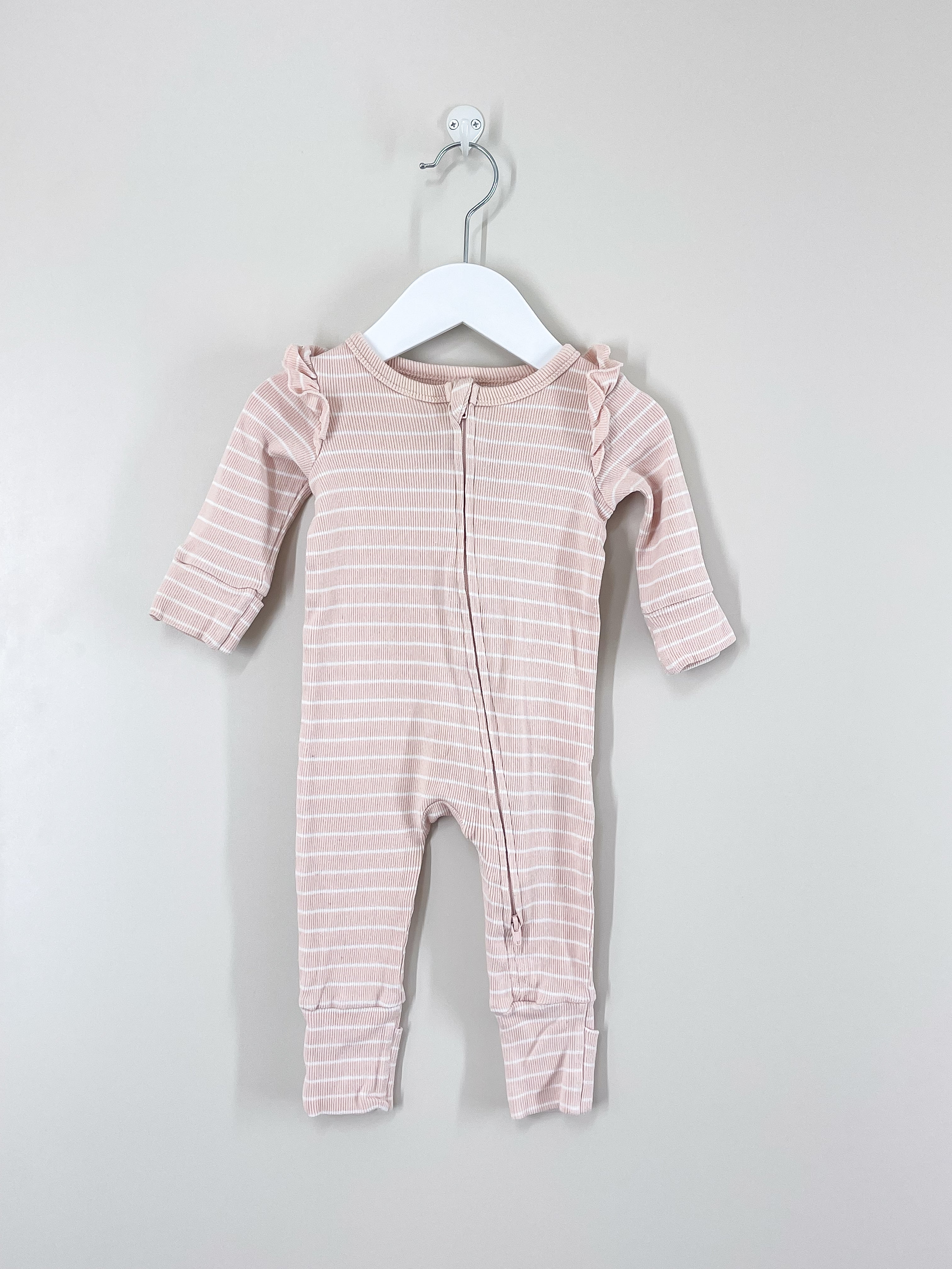 Cotton On Kids rib frill zipsuit (3-6m)
