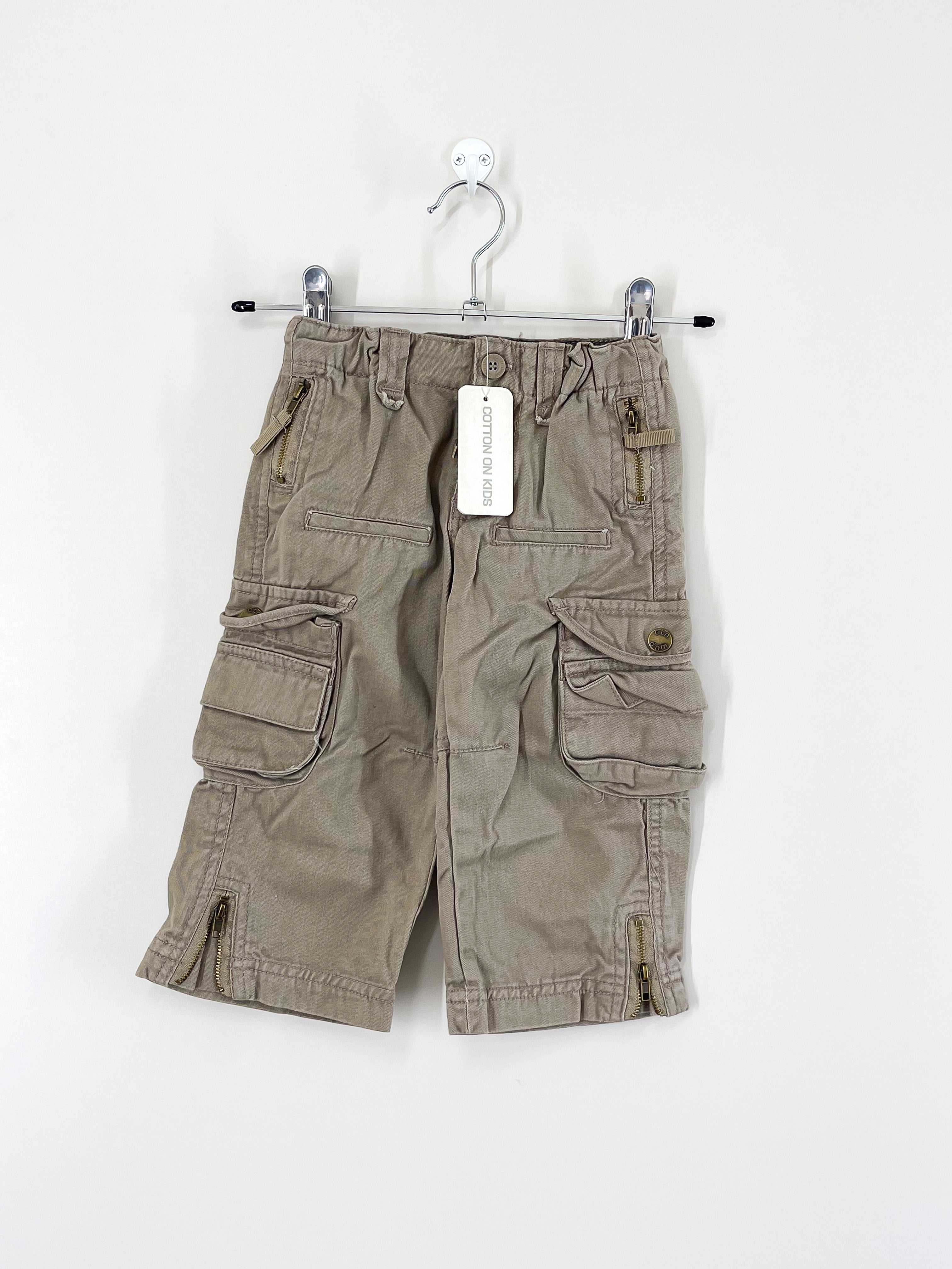 BNWT Cotton On Kids charlie cargo pants (6-12m)