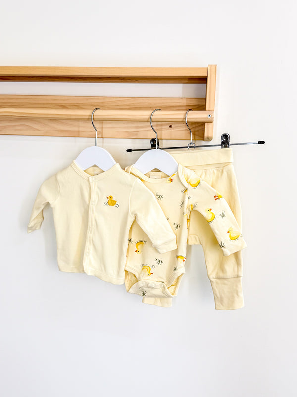 Little Bundle 3 piece duckling set (newborn)