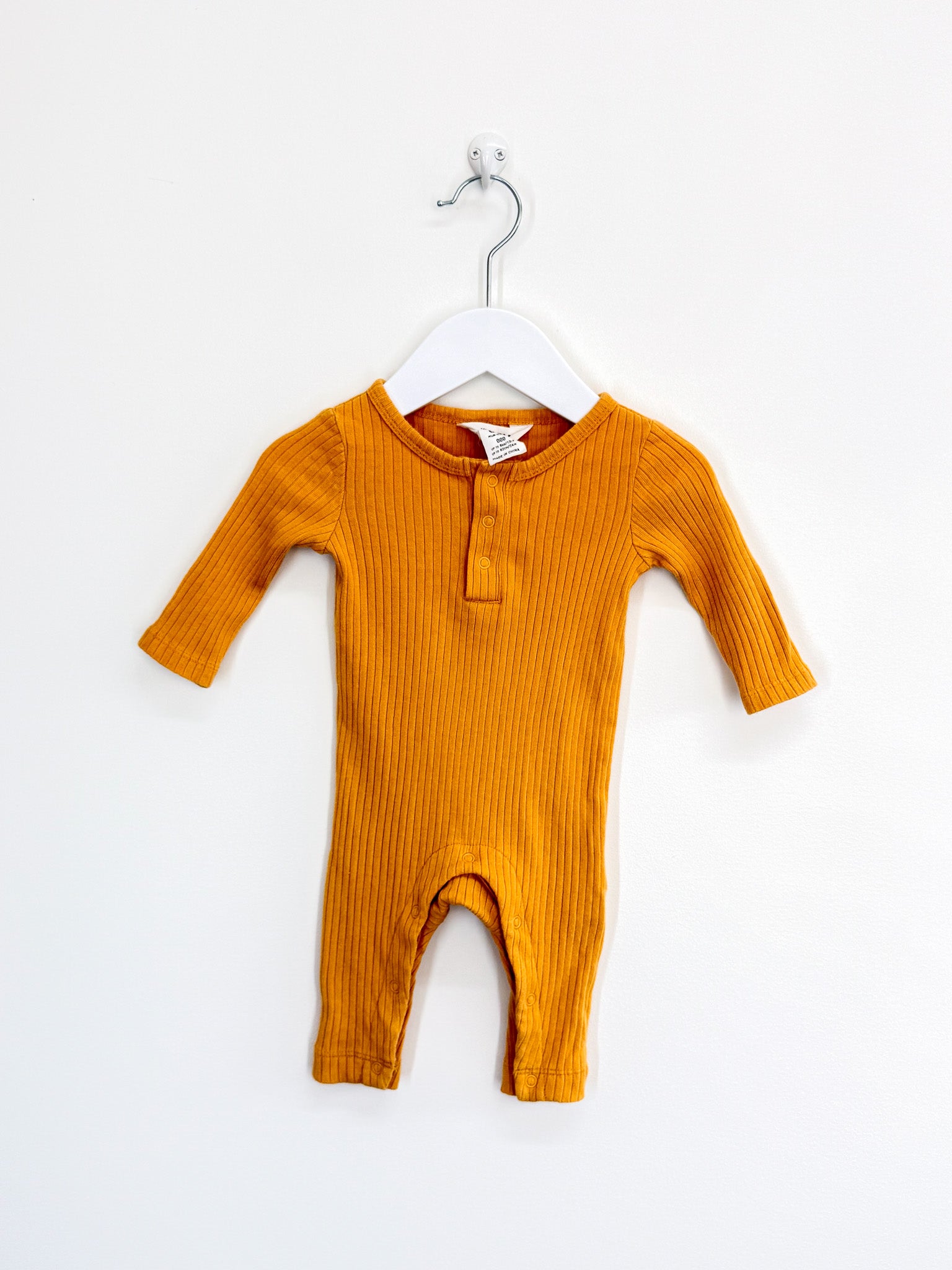 Cotton On Kids rib henley onesie - mustard (0-3m)
