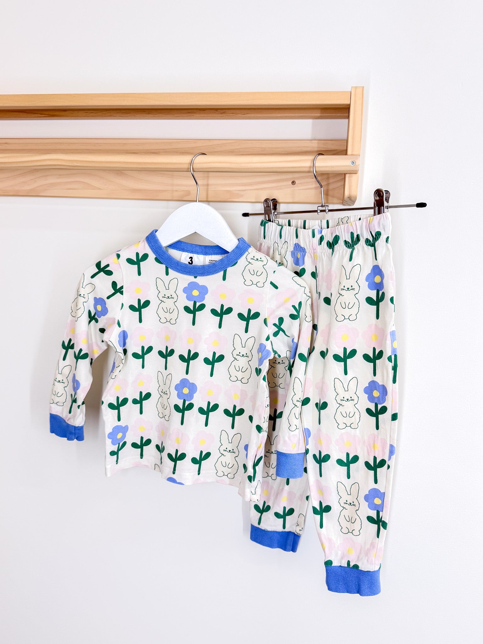 Cotton On Kids organic bunny PJ set (3y)