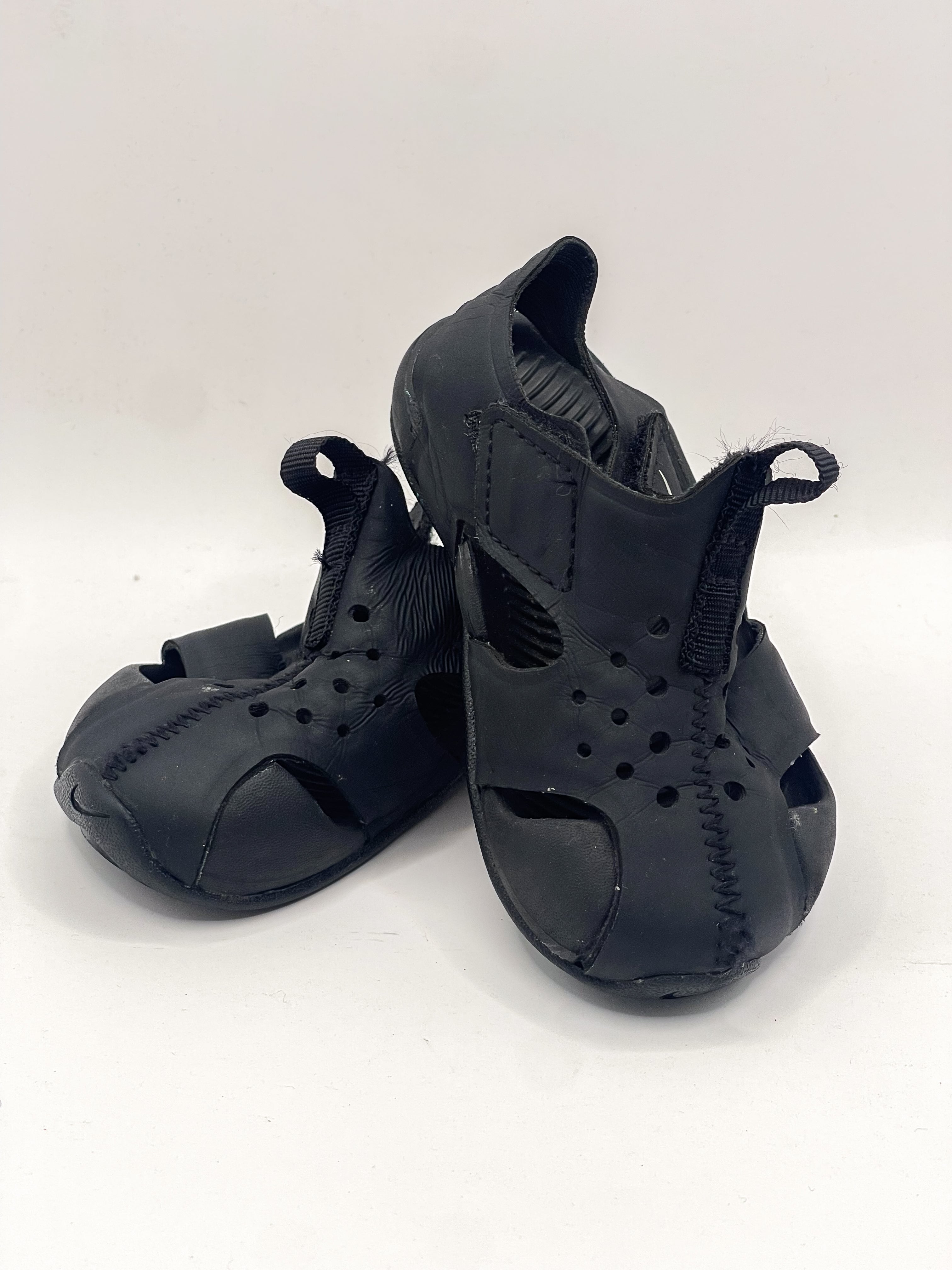 Nike sunray protect sandals (4.5UK)