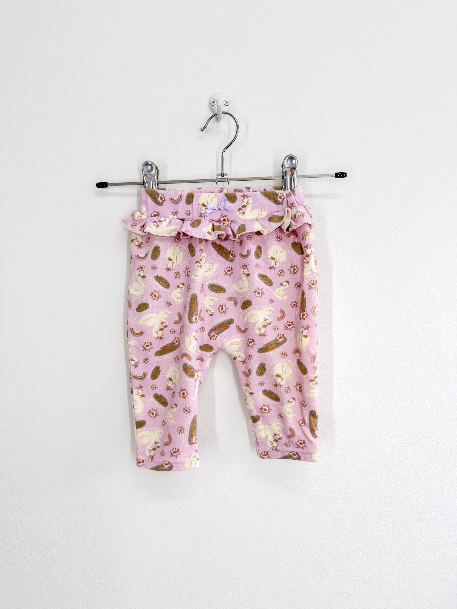 Little Bundle swan frill leggings (3-6m)