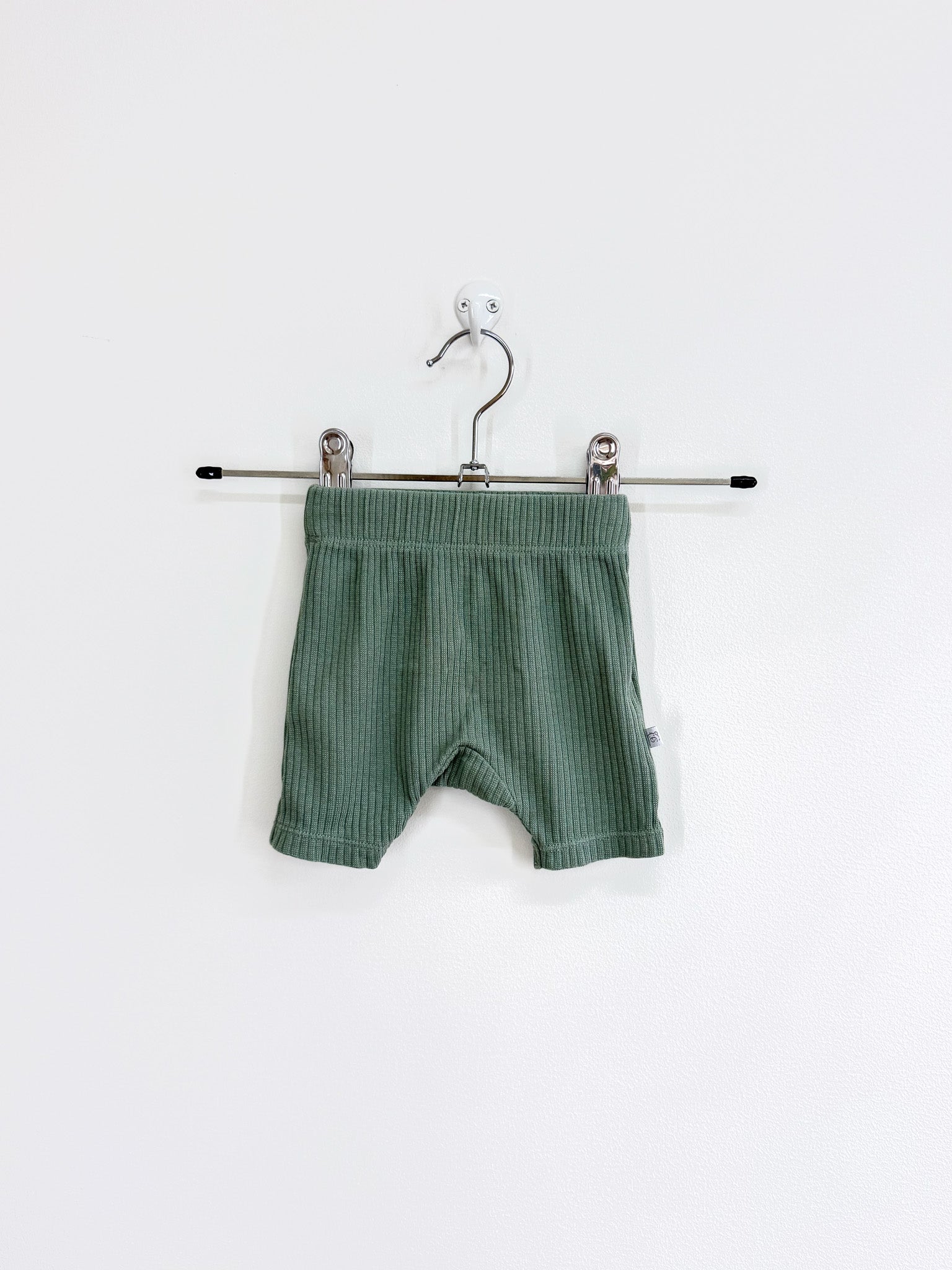 Teeny Weeny rib shorts - green (newborn)
