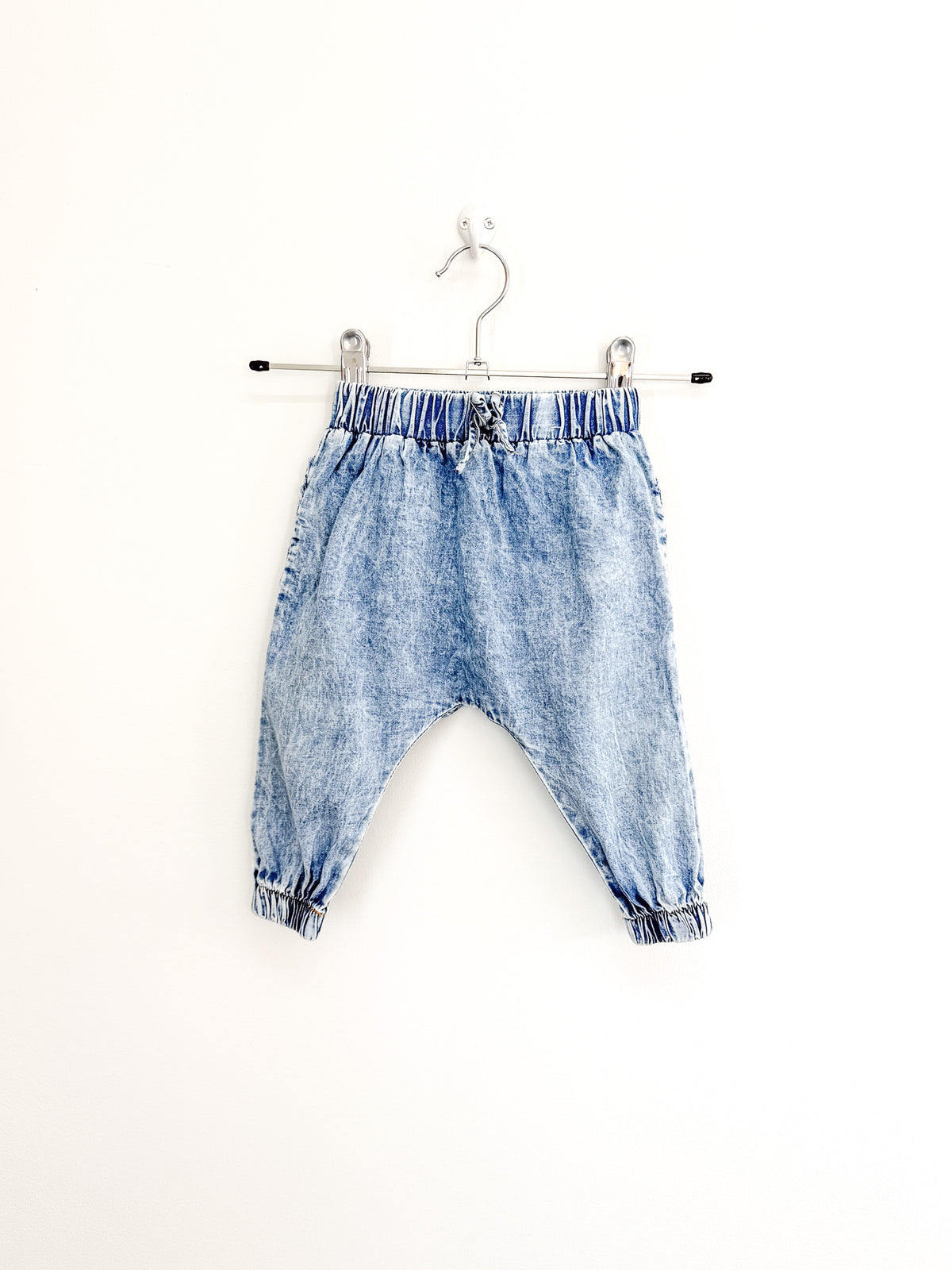 Cotton On Kids frill bum acid wash pants (6-12m)