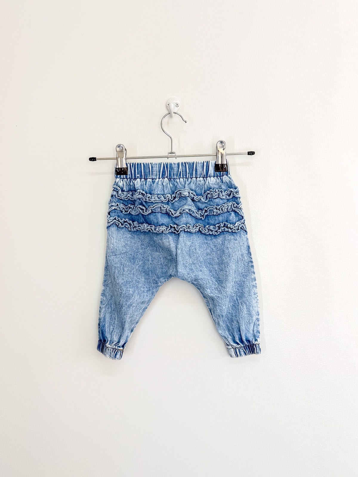 Cotton On Kids frill bum acid wash pants (6-12m)