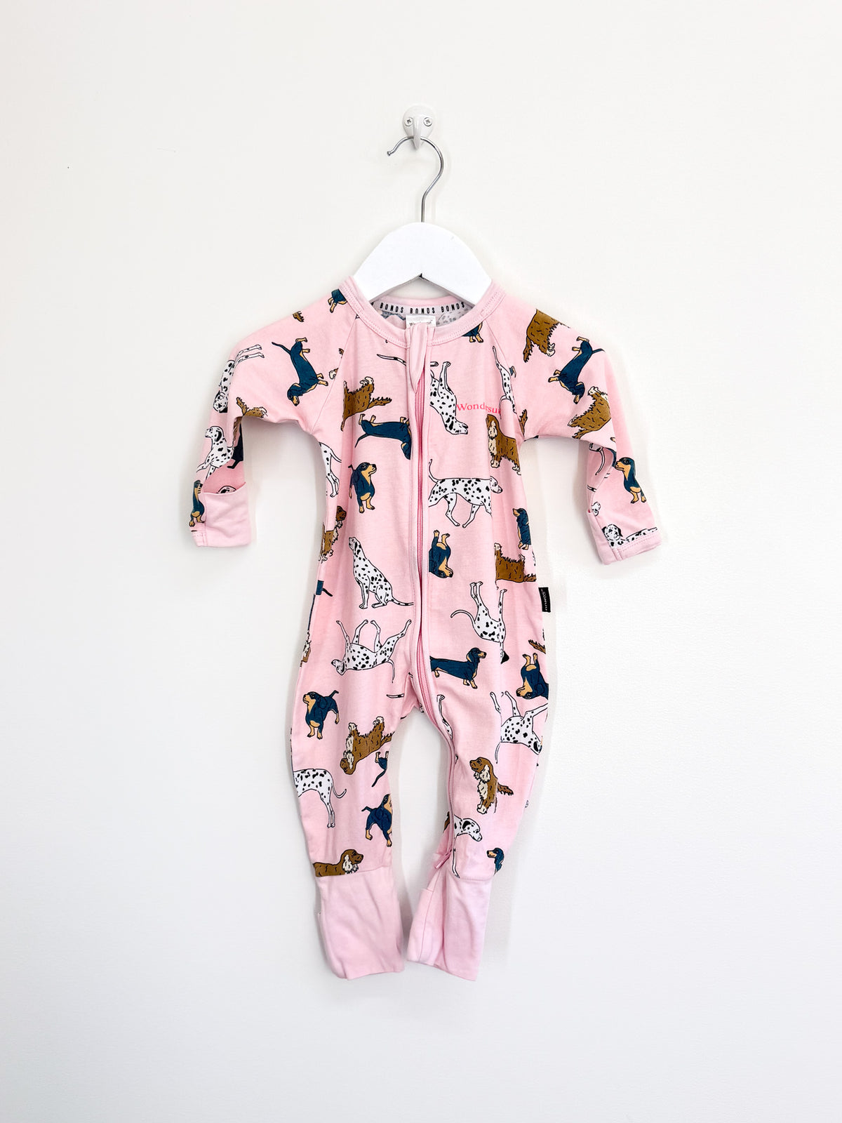 Bonds wondersuit - little woofs (3-6m)