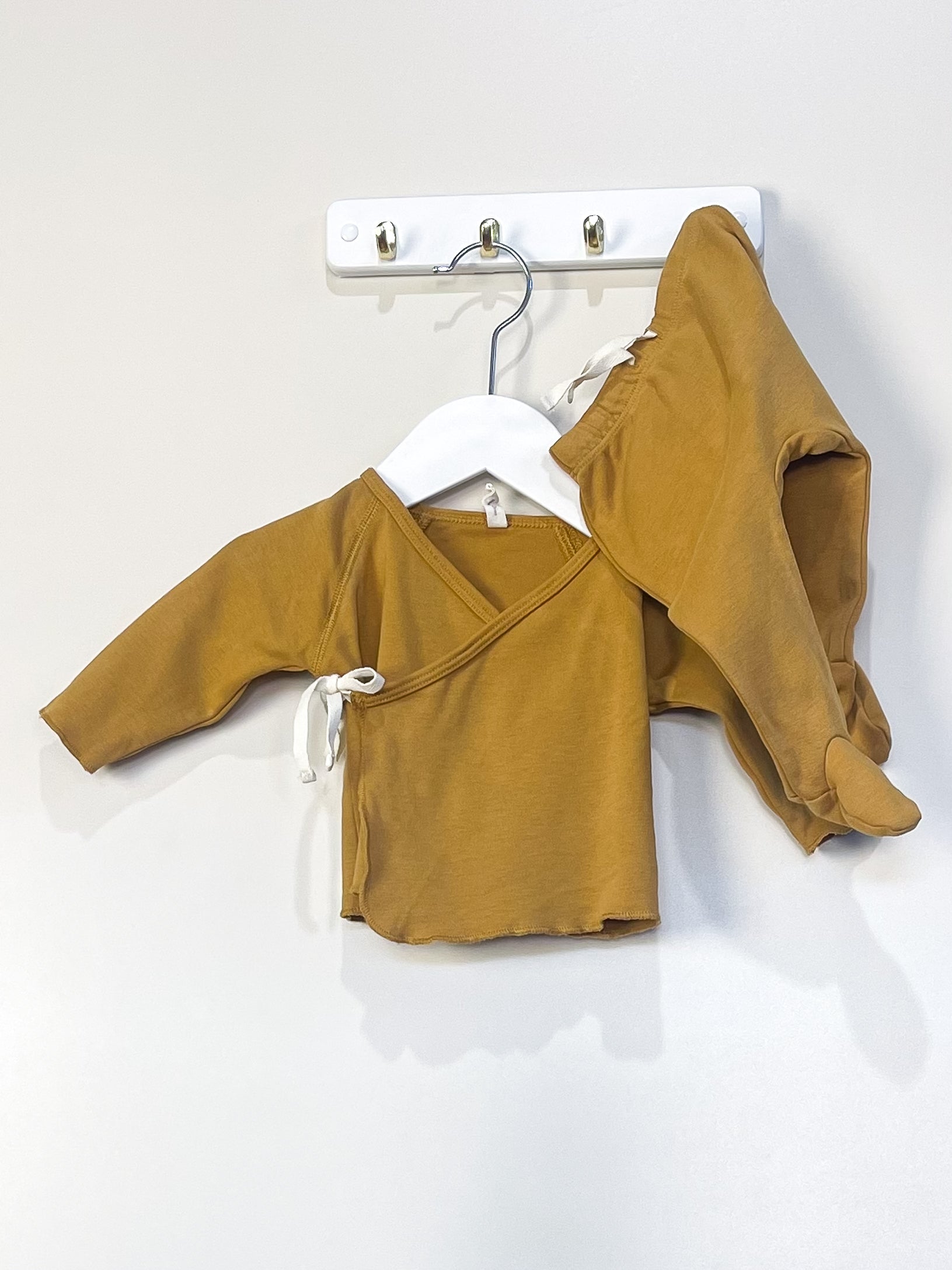 Quincy Mae organic wrap top & leggings set (0-3m)