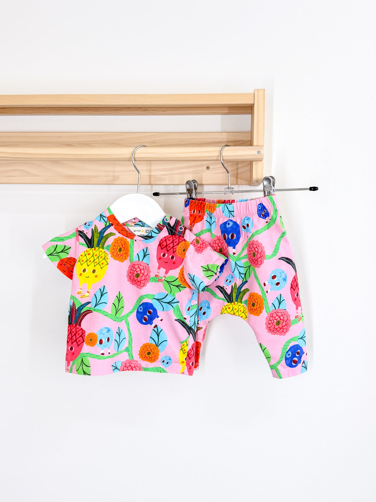 Gorman organic pineapple tee + leggings set (0-3m)