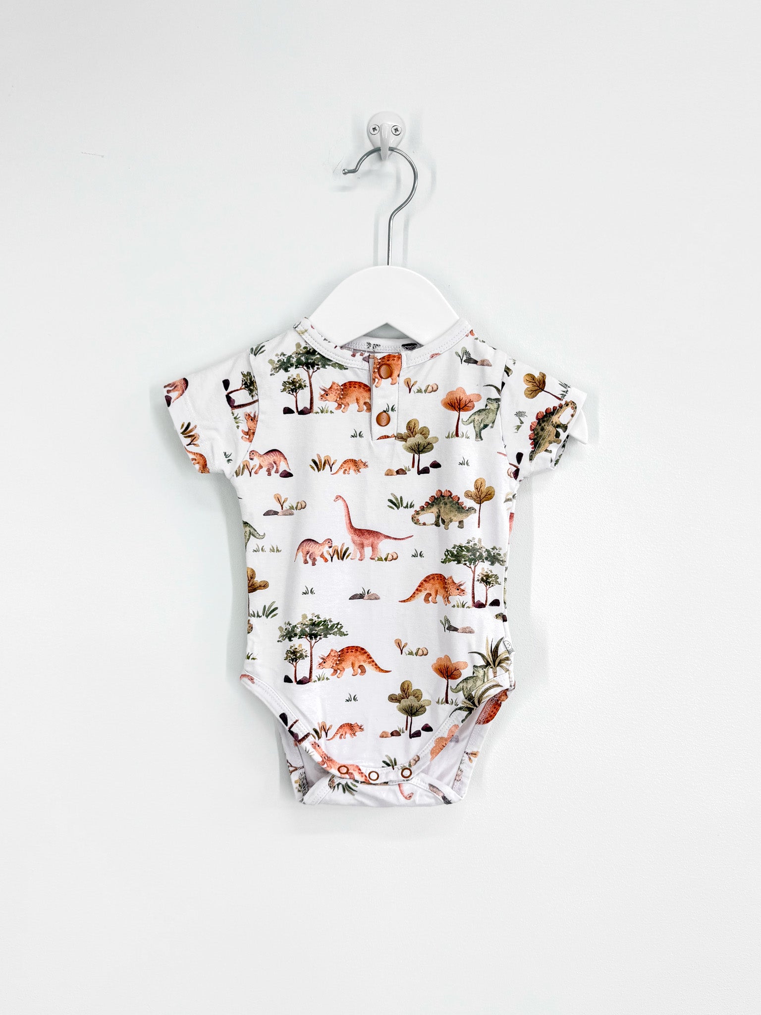 Snuggle Hunny organic dino bodysuit (3-6m)