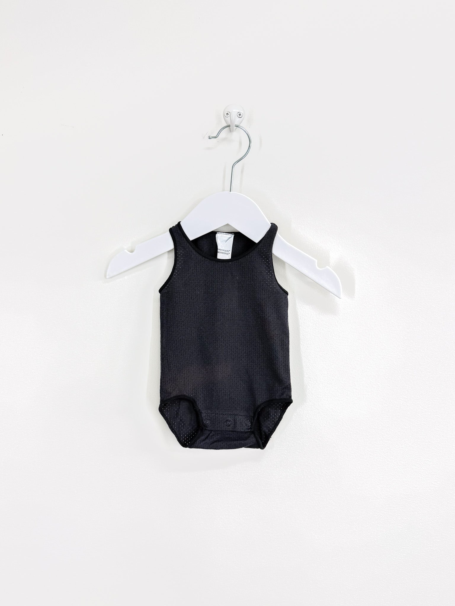 Bonds wondercool singletsuit - dark grey (6-12m)