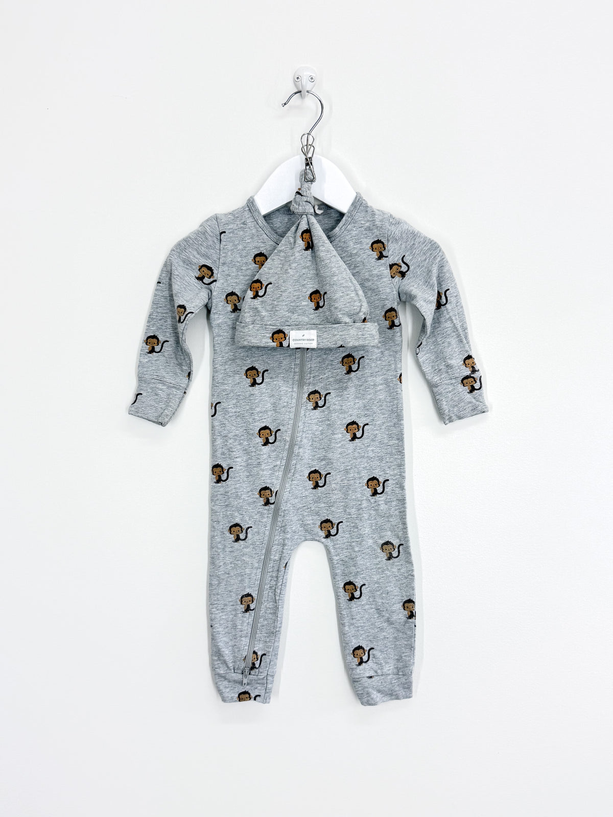 Country Road organic zipsuit + knot beanie - monkeys (6-12m)