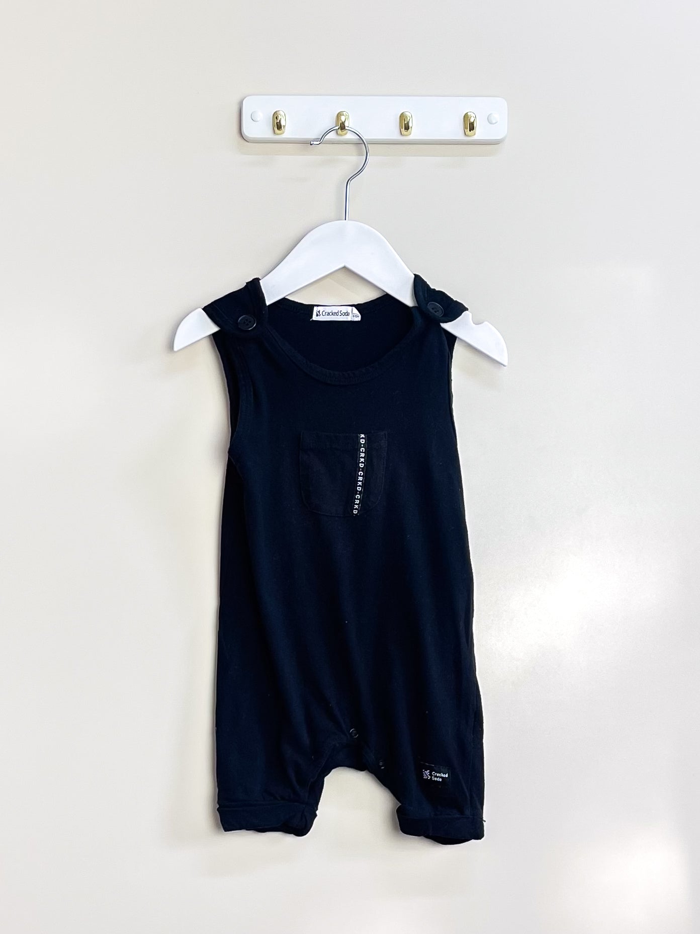 Cracked soda shortie romper (6-12m)