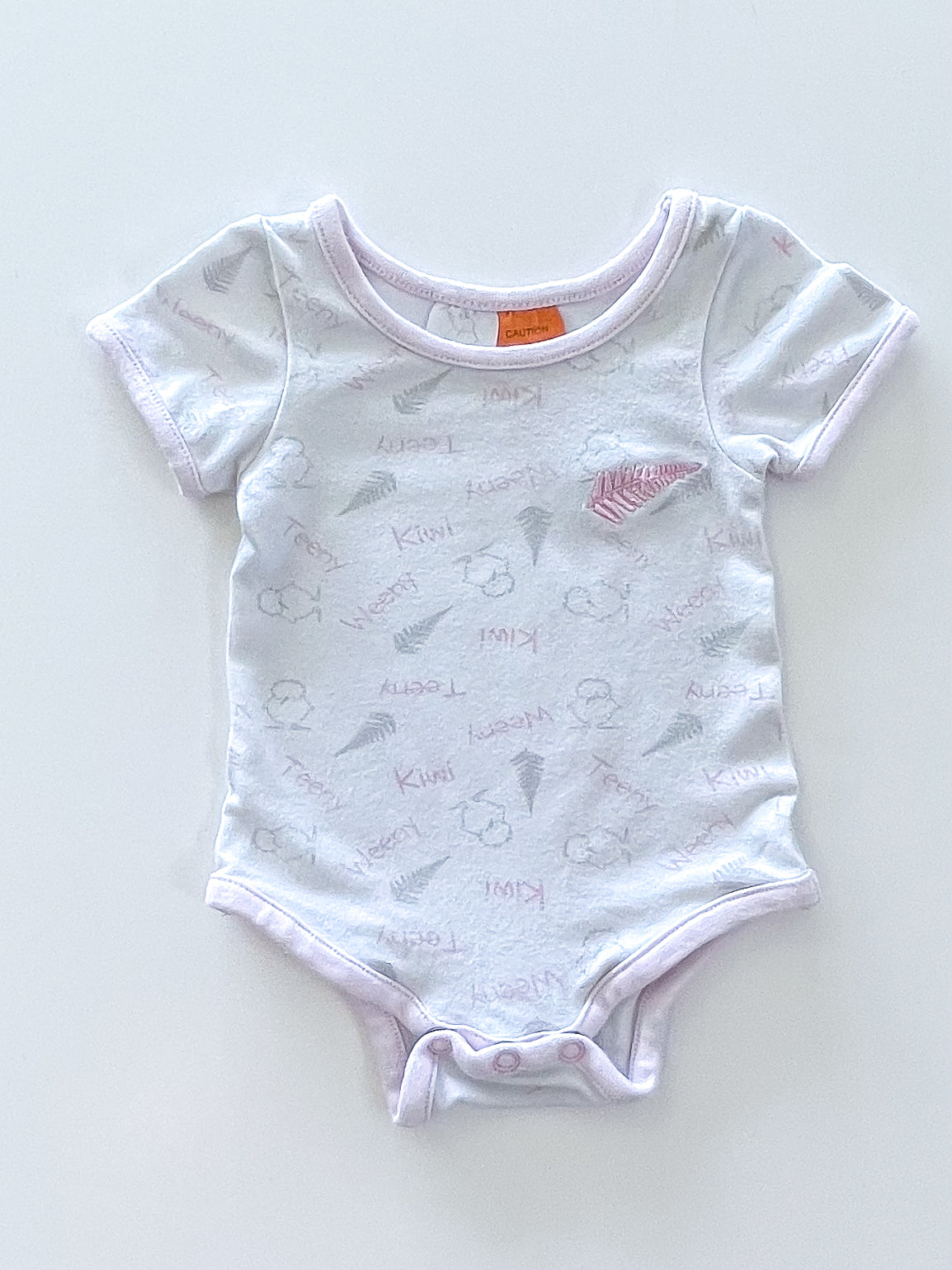 Teeny Weeny kiwi bodysuit (newborn)